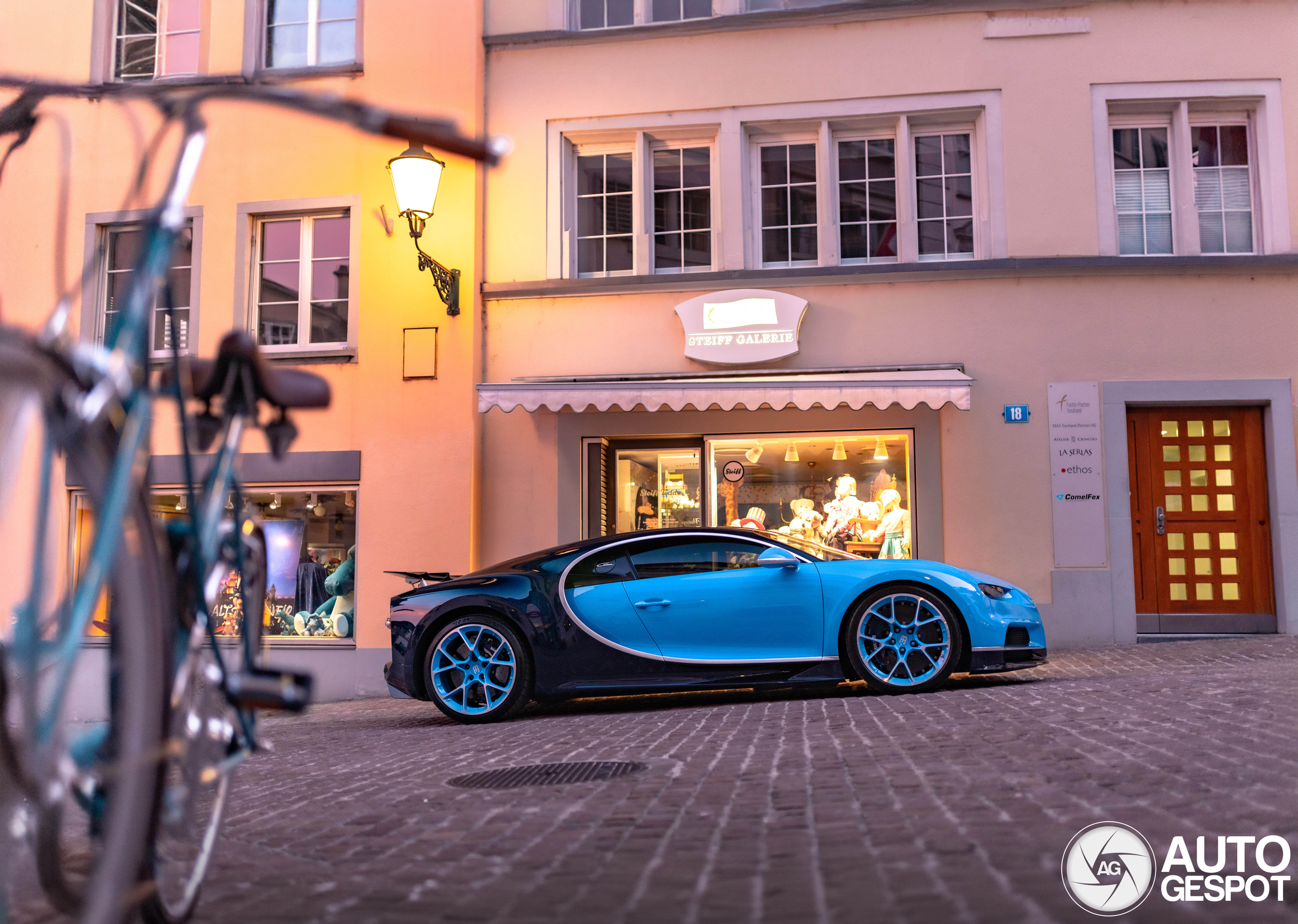 Ein weiterer Bugatti in der Bugatti-Stadt