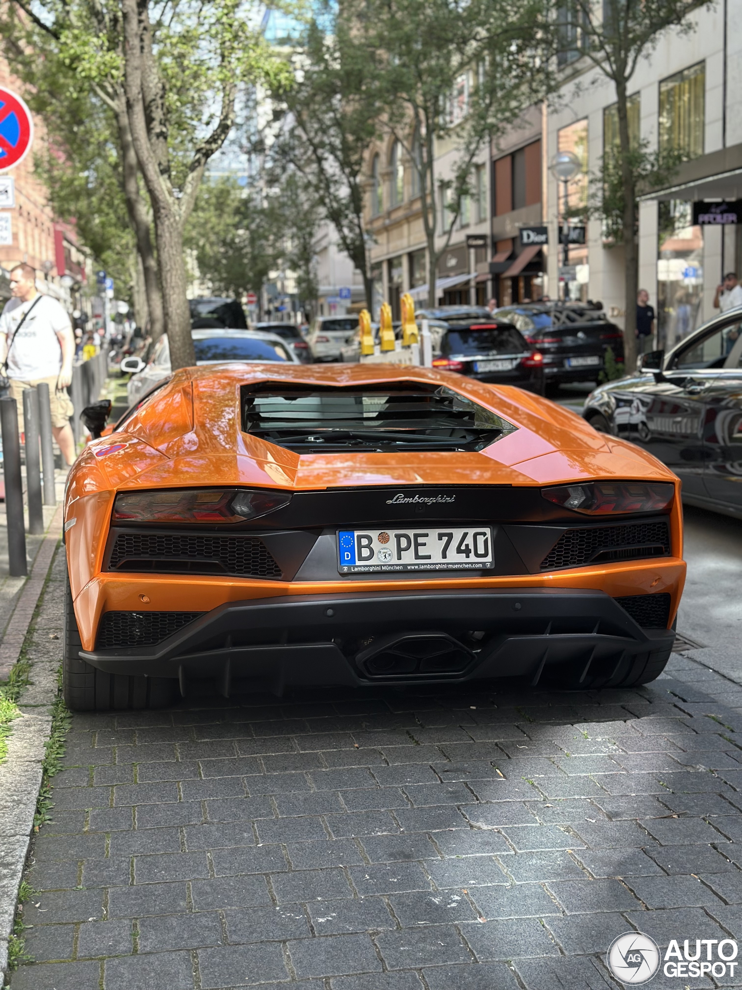 Lamborghini Aventador S LP740-4