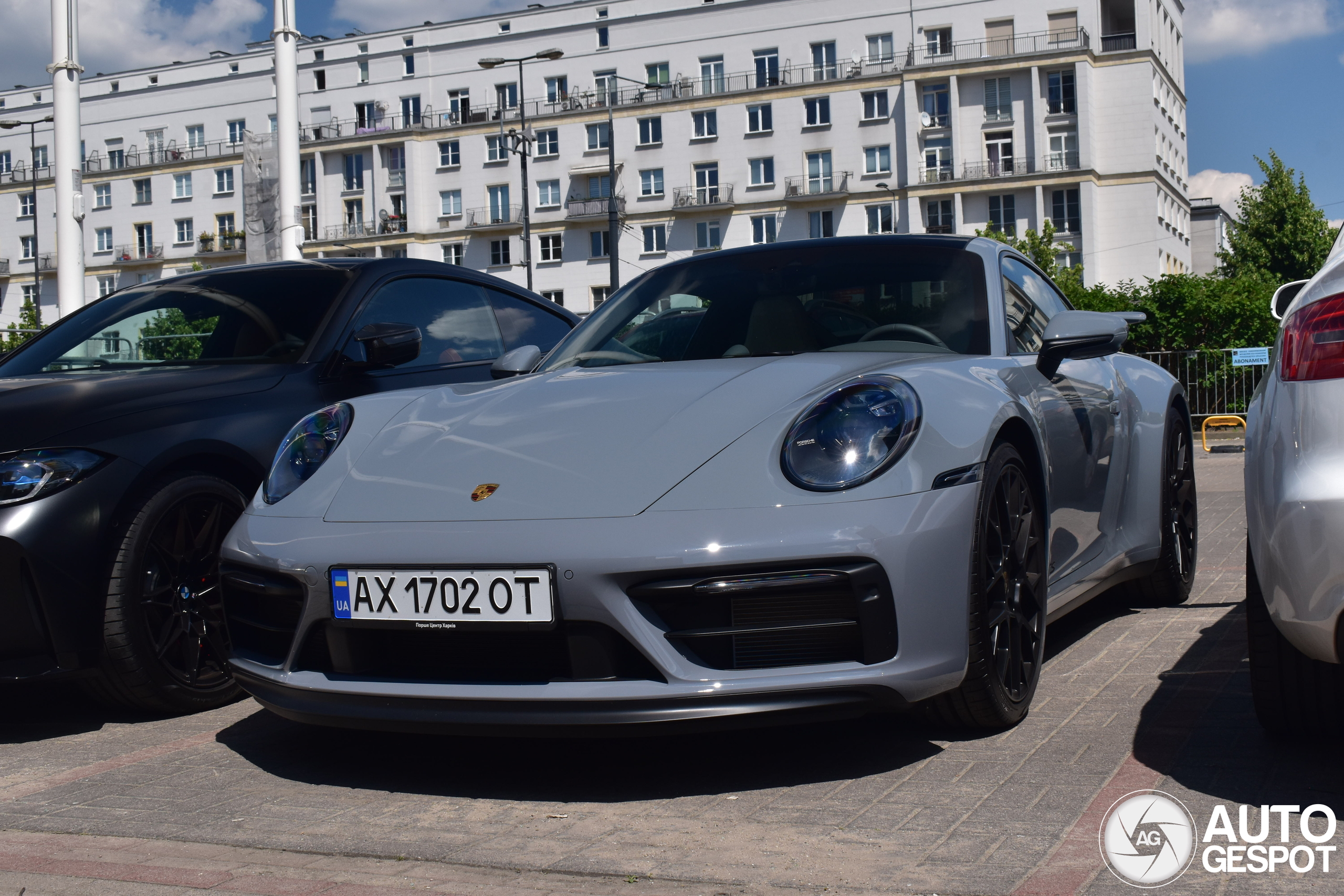 Porsche 992 Carrera 4 GTS