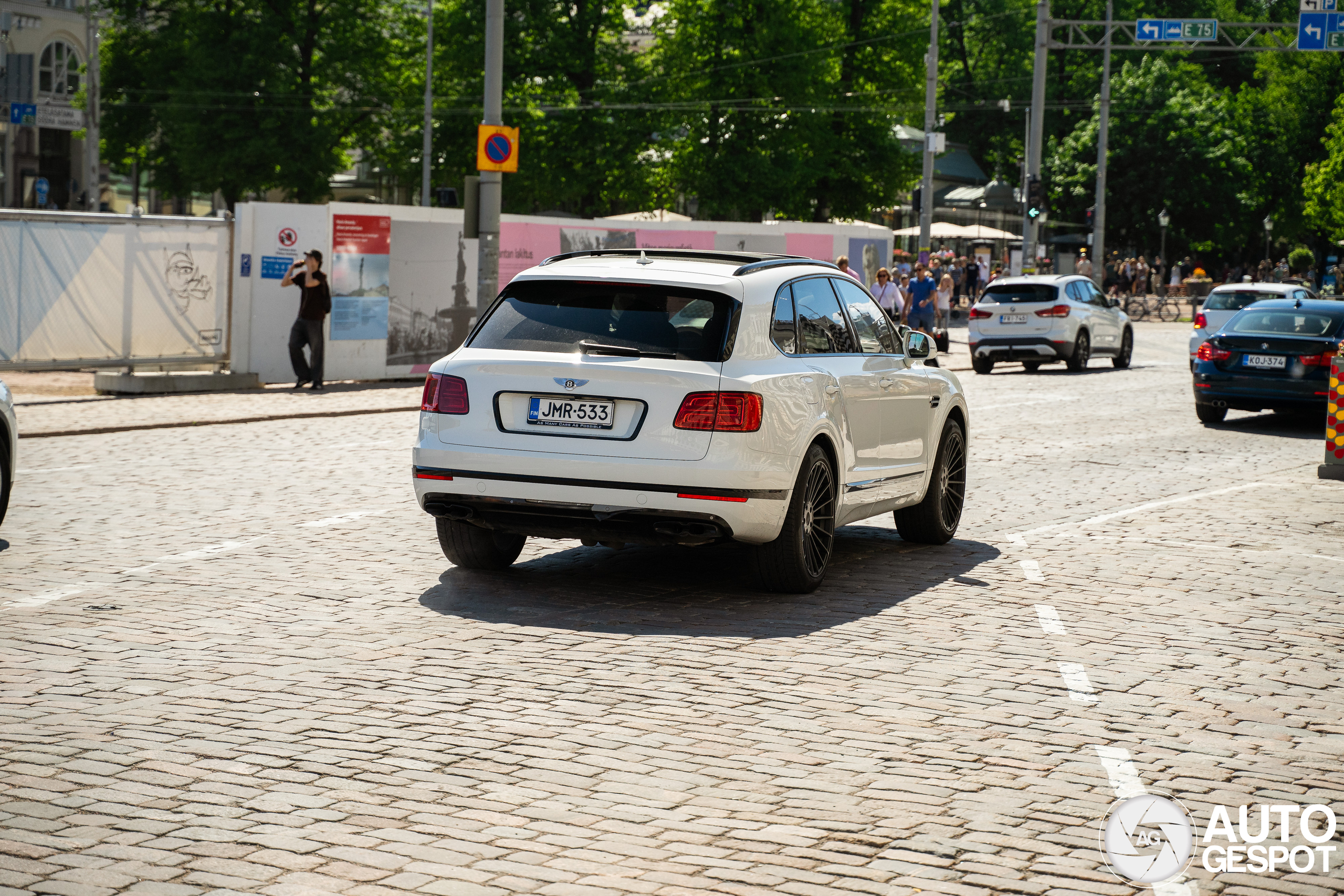 Bentley Bentayga Hybrid