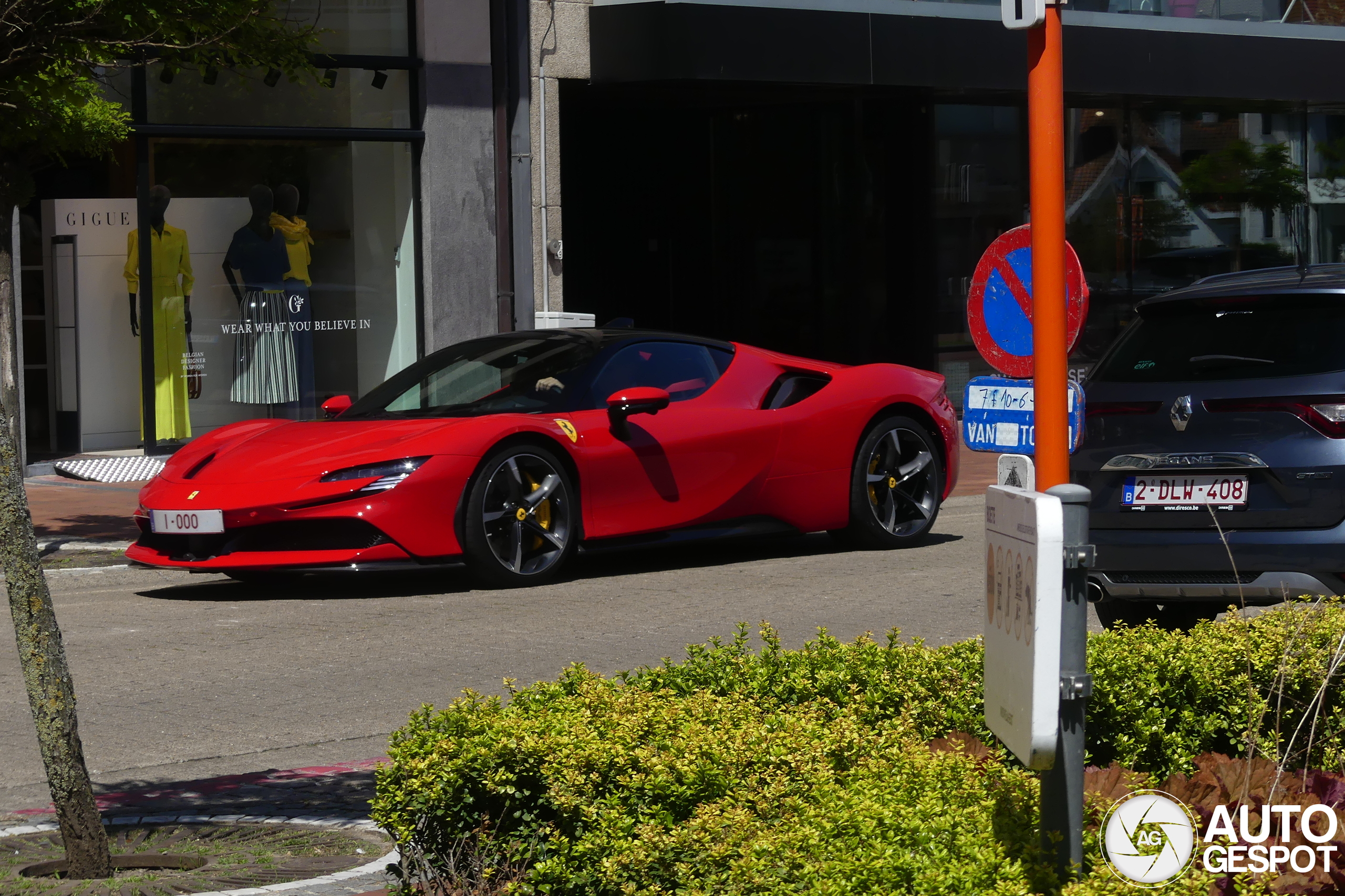 Ferrari SF90 Stradale