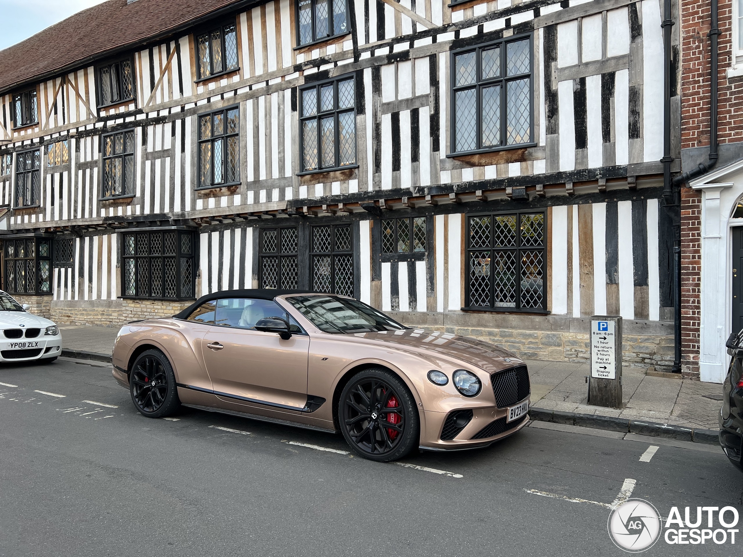 Bentley Continental GTC V8 S 2023