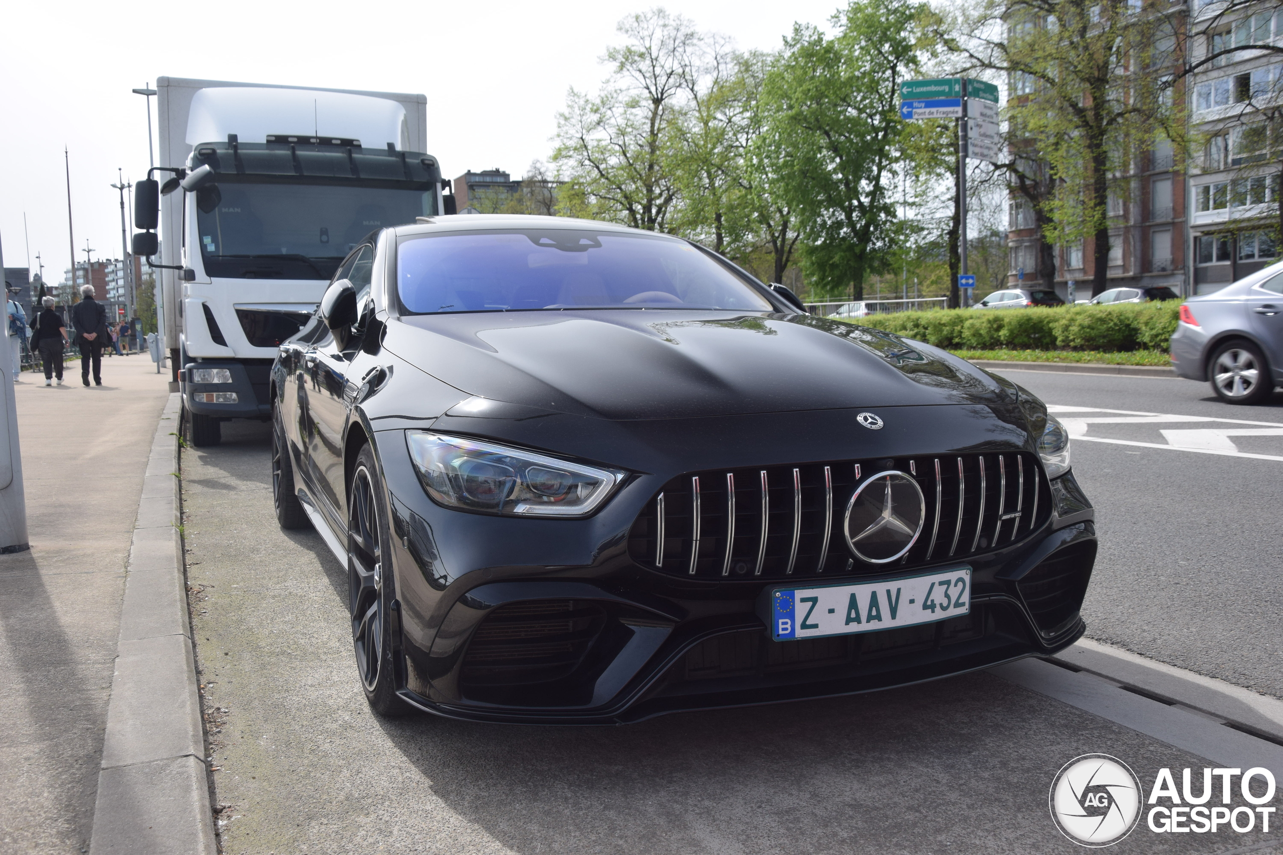 Mercedes-AMG GT 63 X290