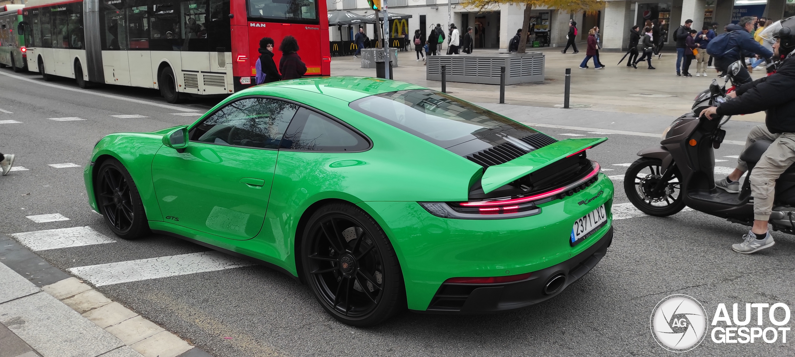 Porsche 992 Carrera GTS