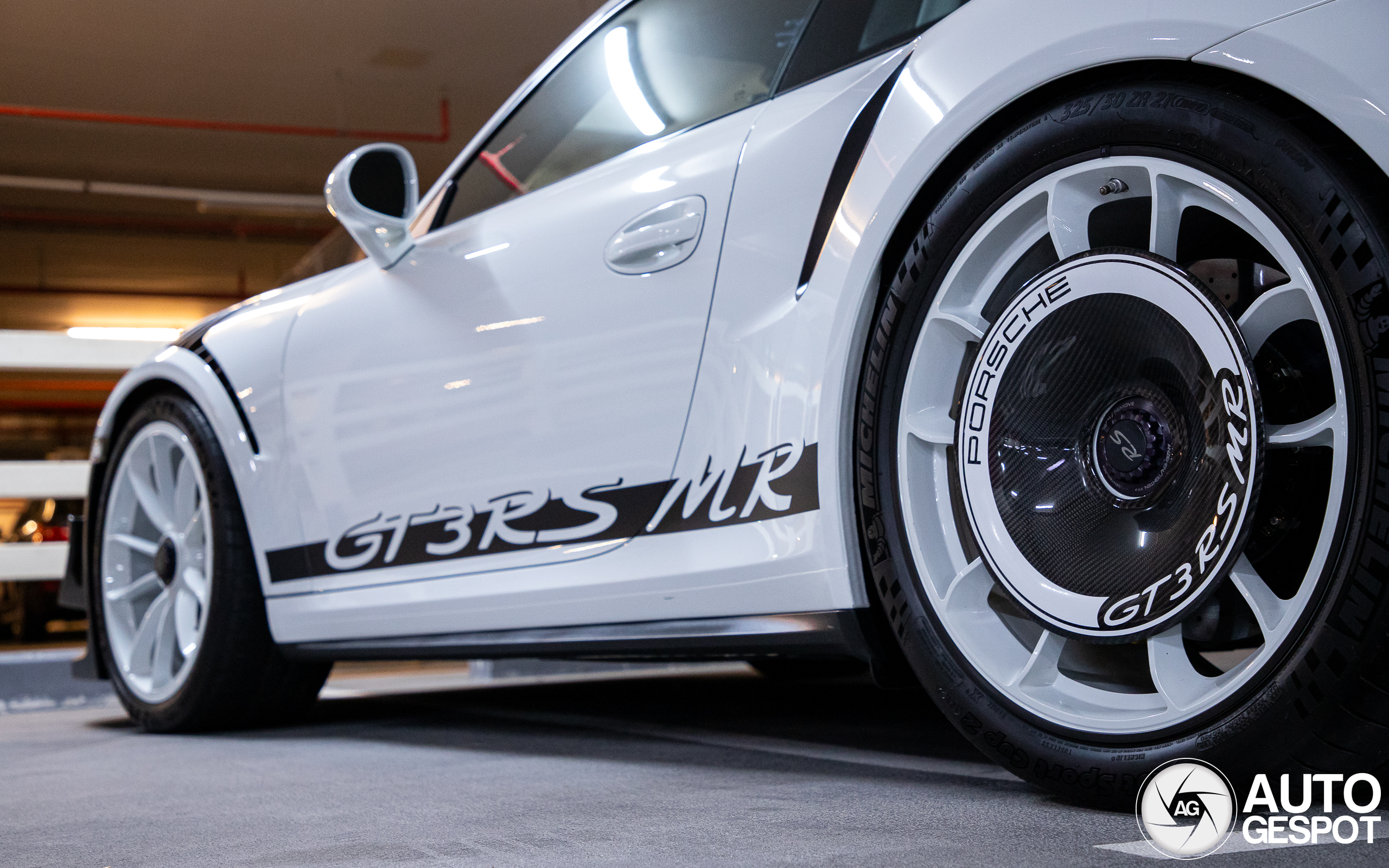 Porsche Manthey Racing 991 GT3 RS MR