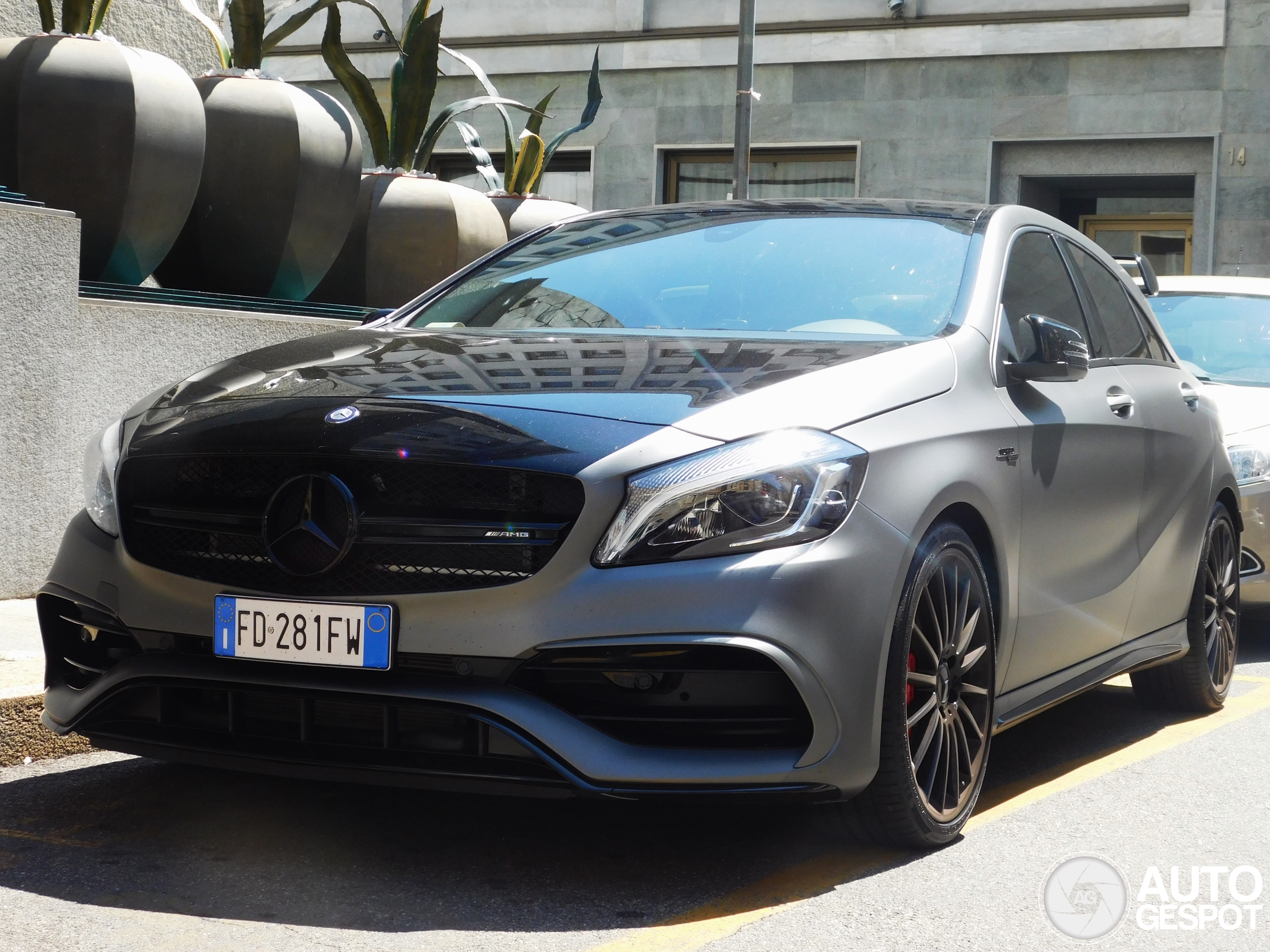 Mercedes-AMG A 45 W176 2015