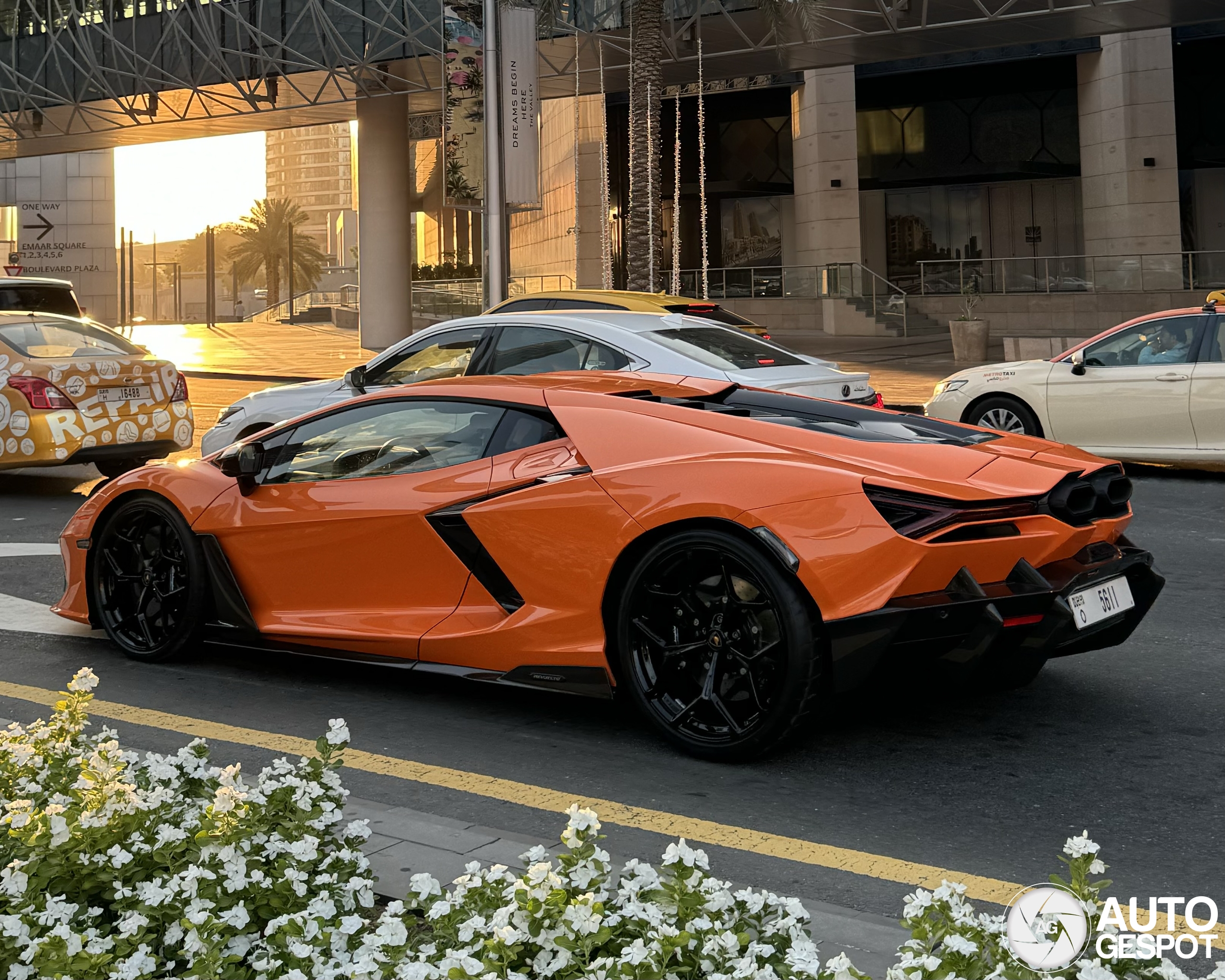 Lamborghini Revuelto