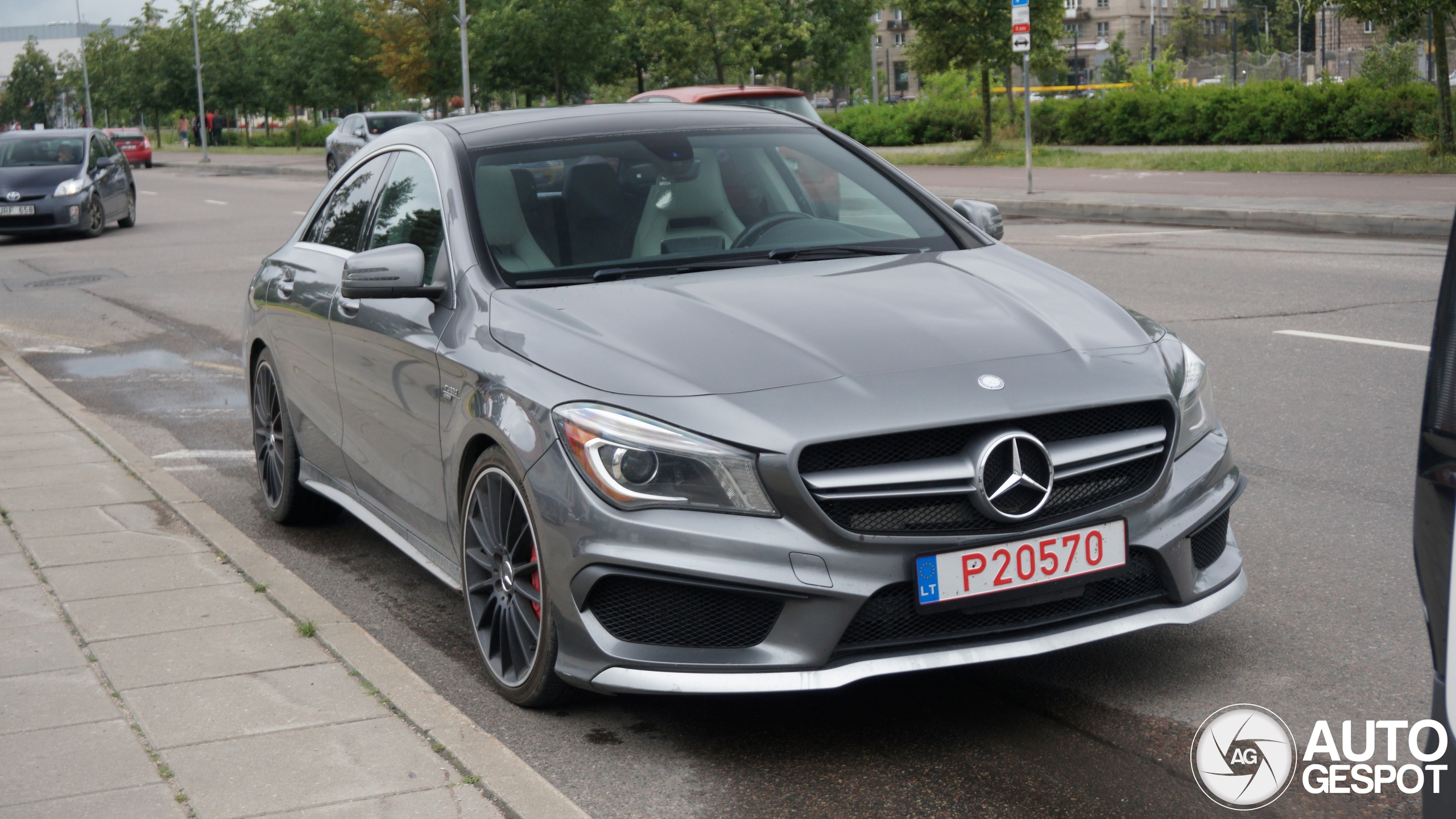 Mercedes-Benz CLA 45 AMG C117