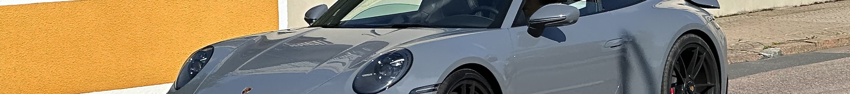 Porsche 992 Carrera GTS