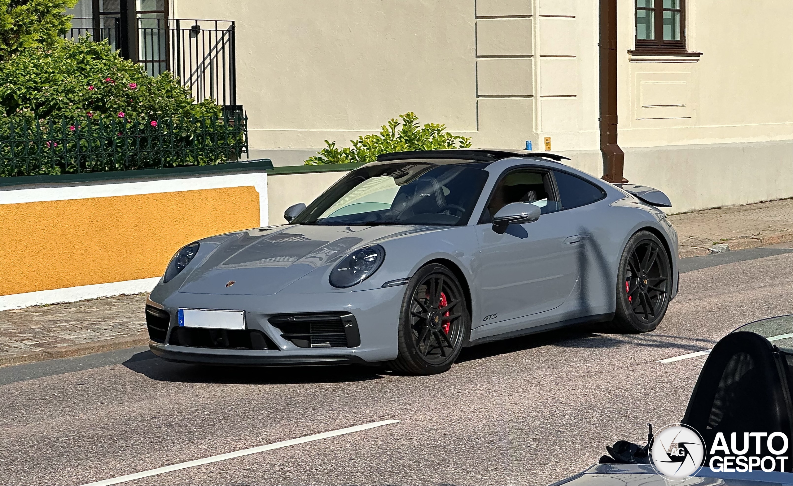 Porsche 992 Carrera GTS