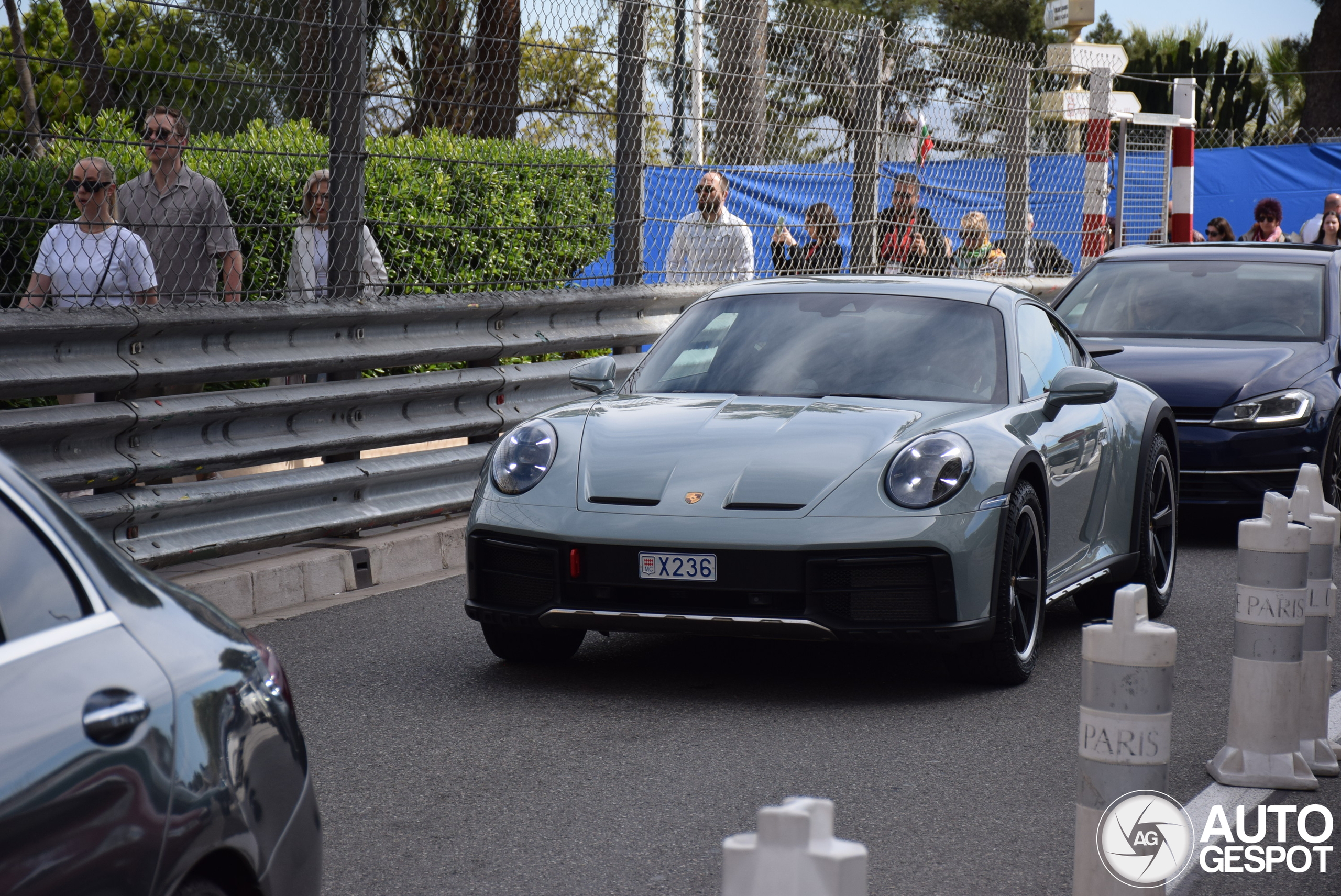 Porsche 992 Dakar