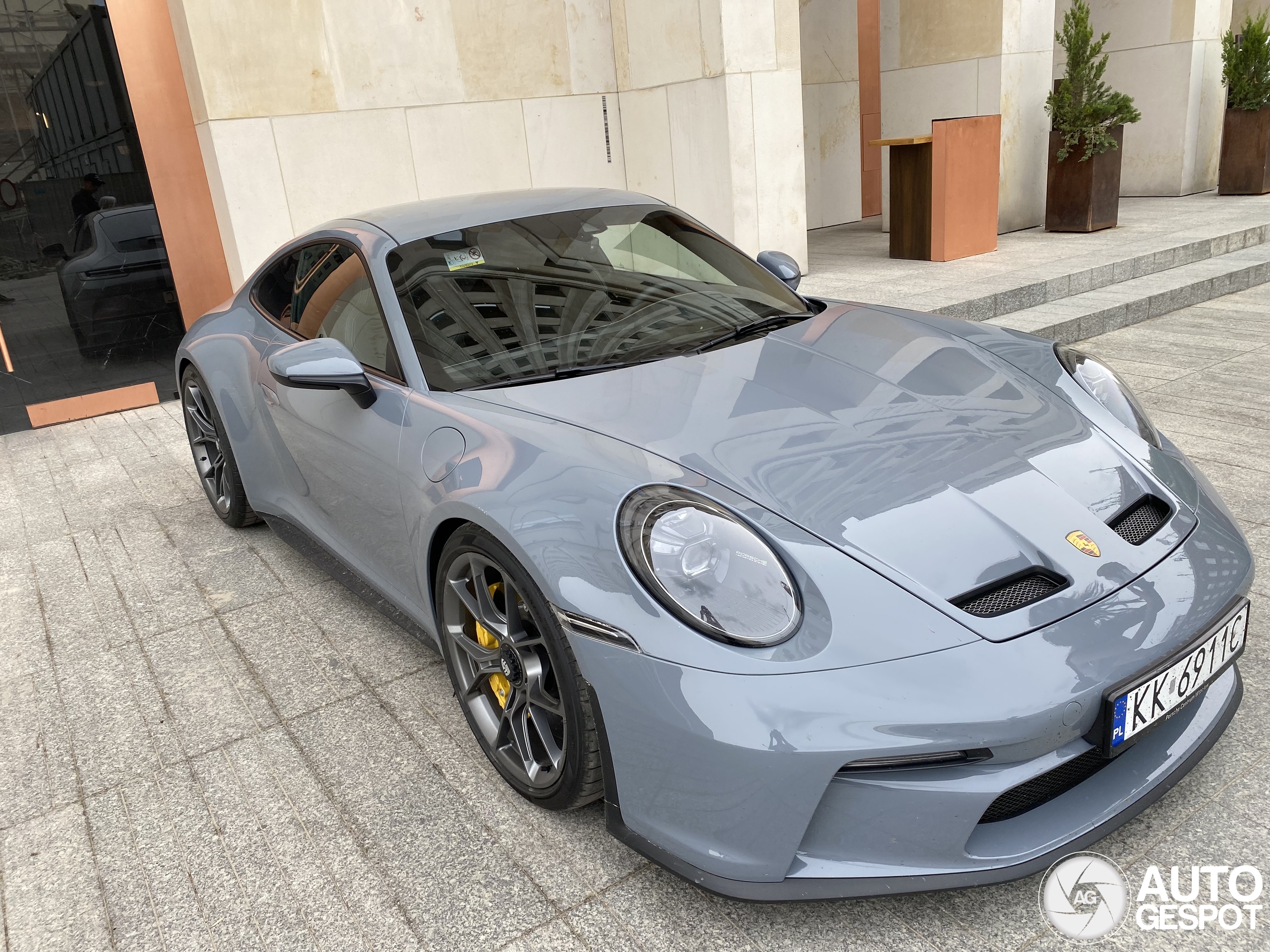 Porsche 992 GT3 Touring