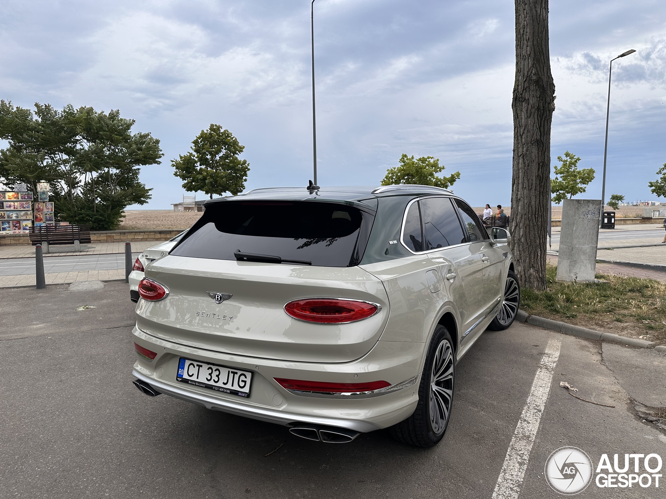 Ein extrem schöner Bentayga Azure