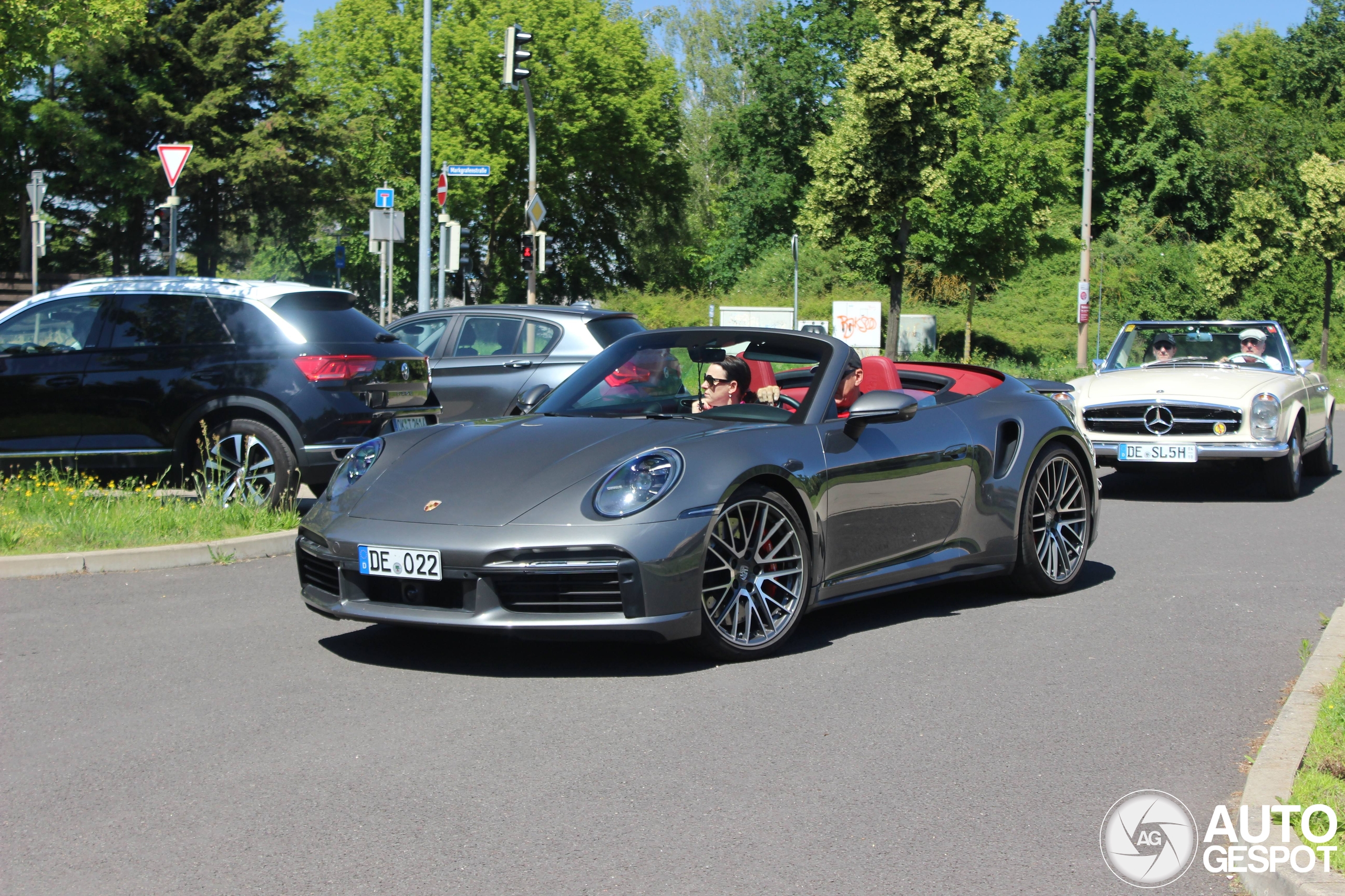 Porsche 992 Turbo Cabriolet