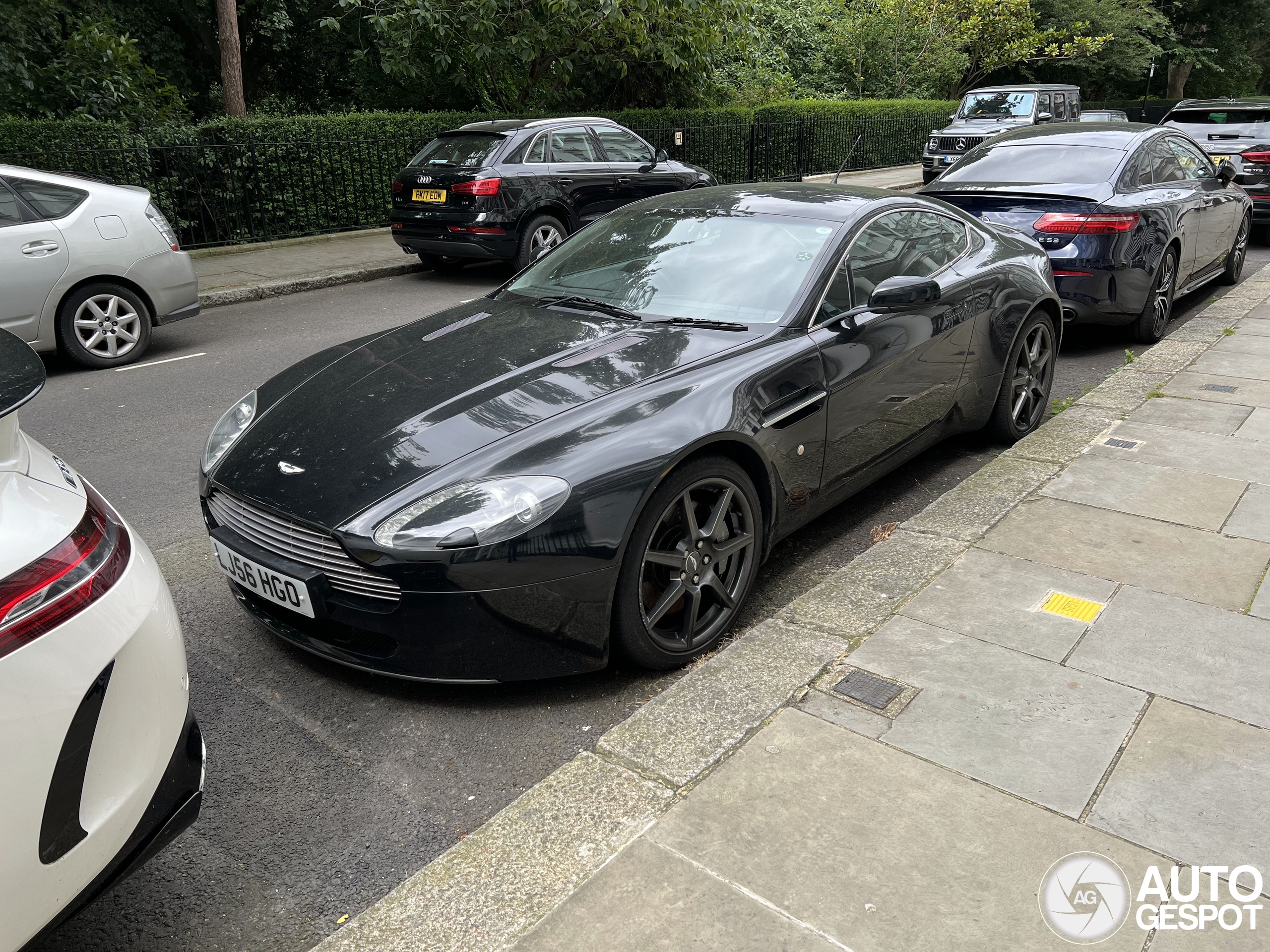 Aston Martin V8 Vantage