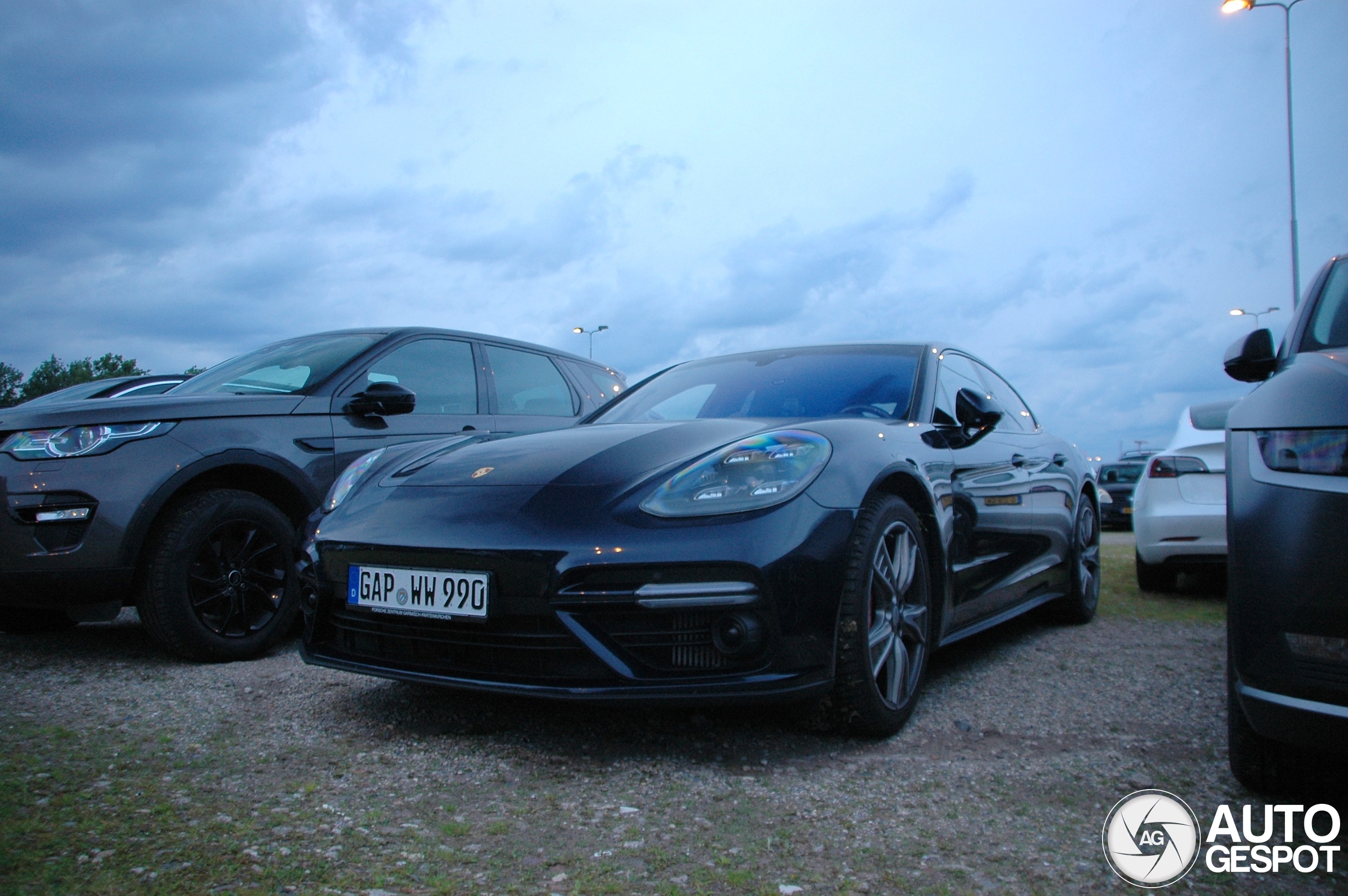 Porsche 971 Panamera Turbo