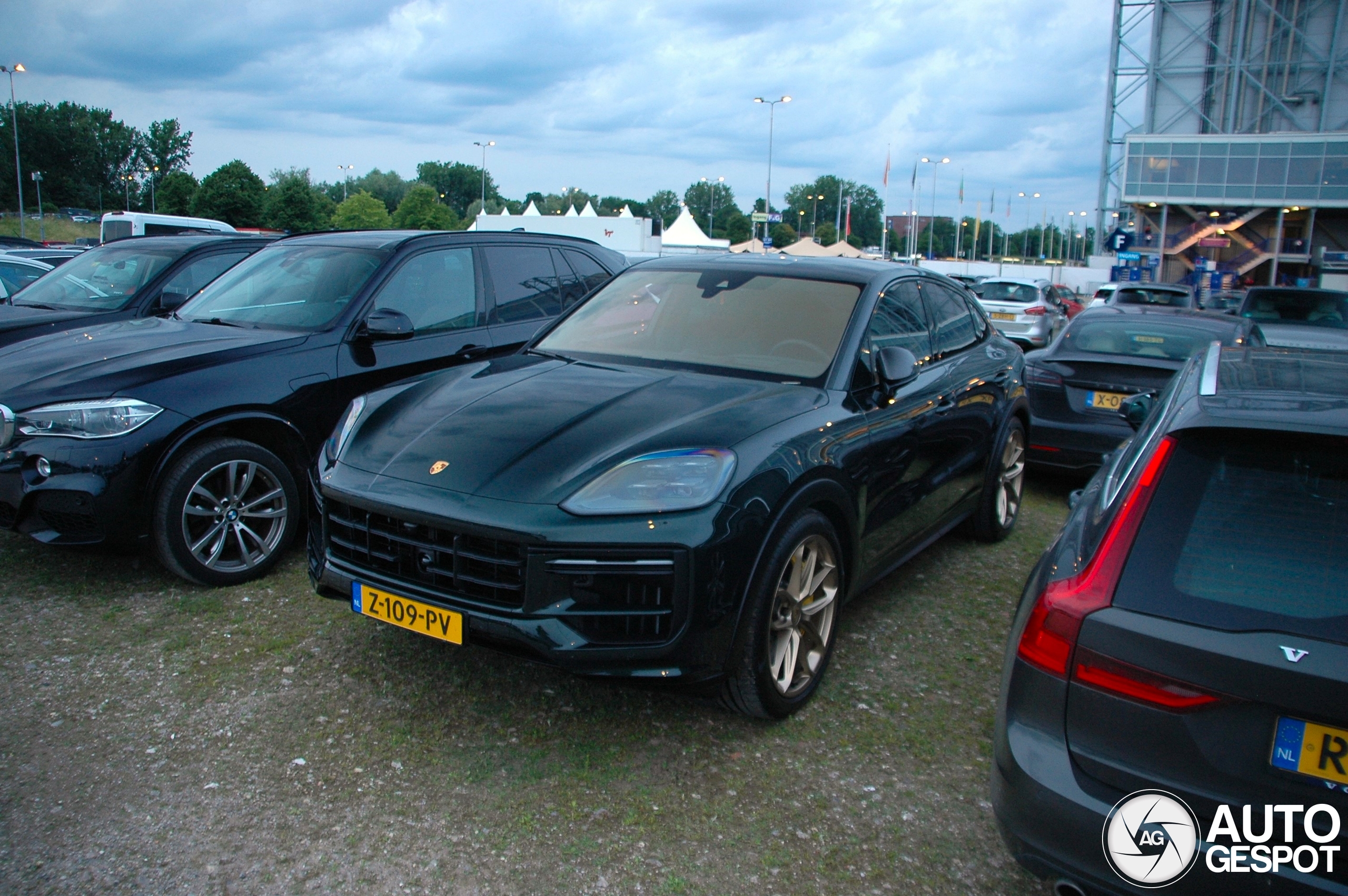 Porsche Cayenne Coupé Turbo E-Hybrid