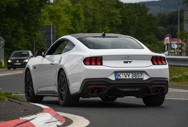Ford Mustang GT 2024