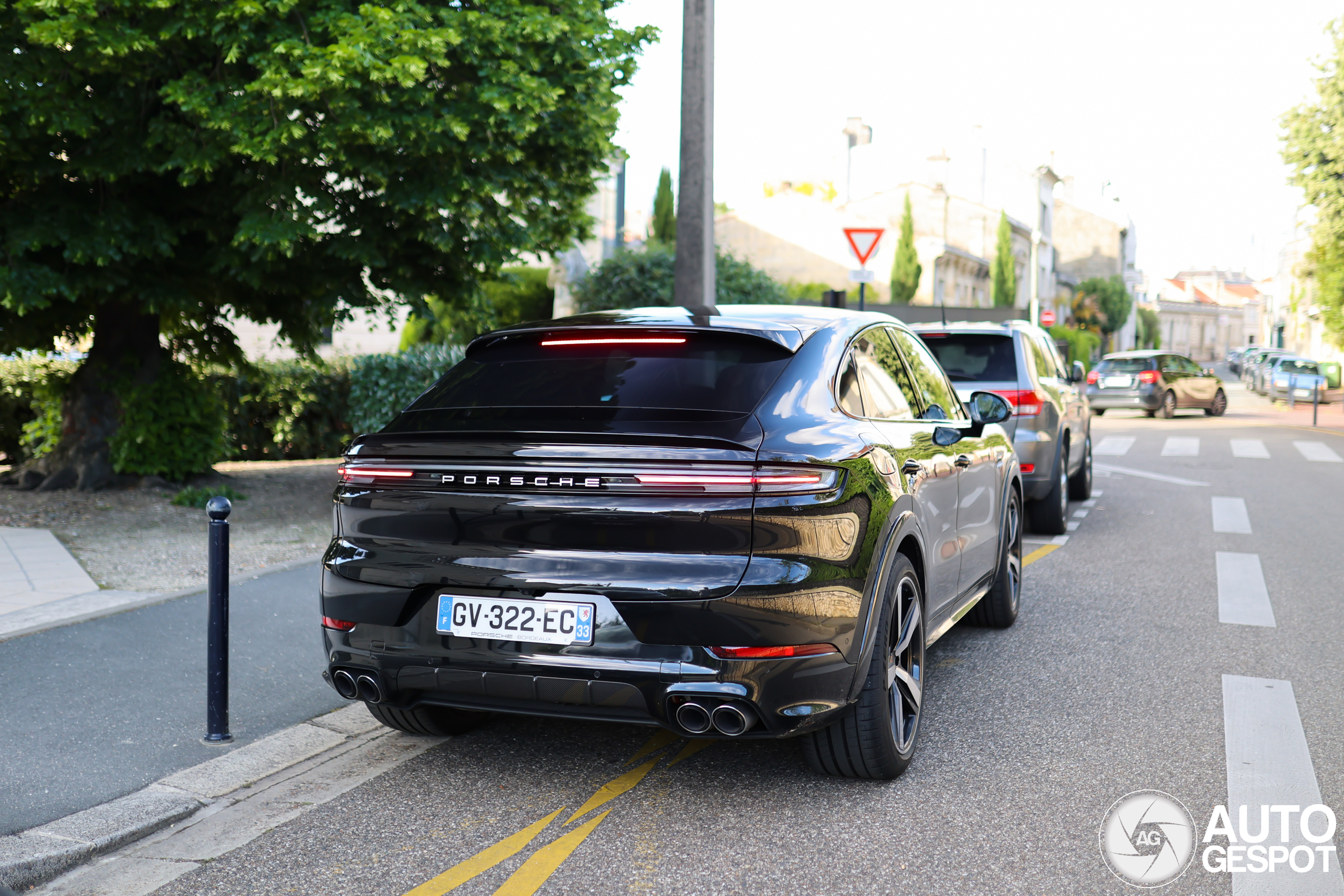 Porsche Cayenne Coupé Turbo E-Hybrid