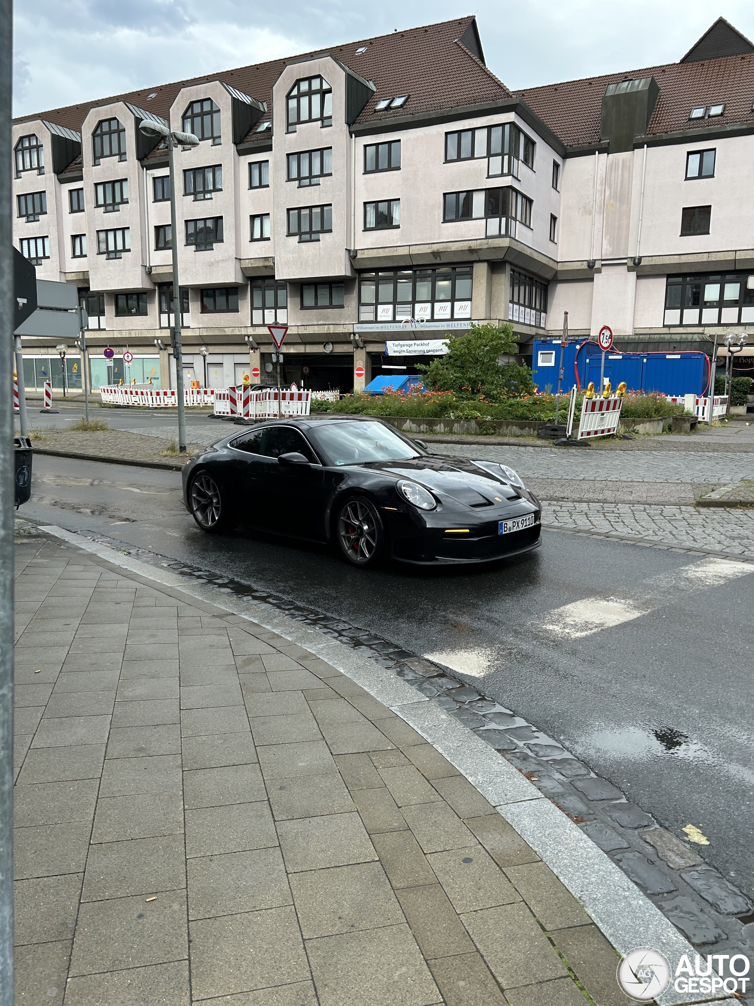 Porsche 992 GT3 Touring