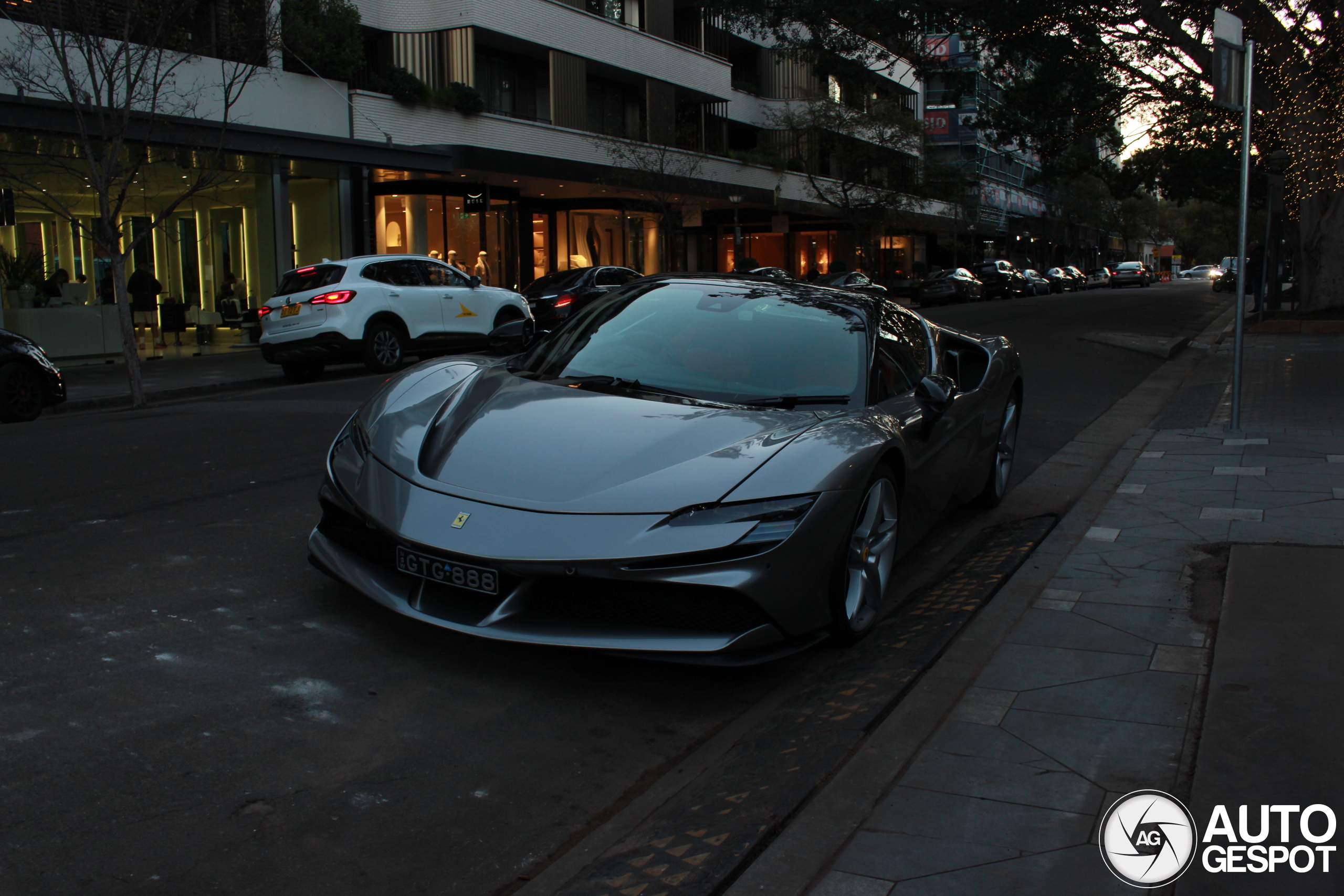 Ferrari SF90 Spider