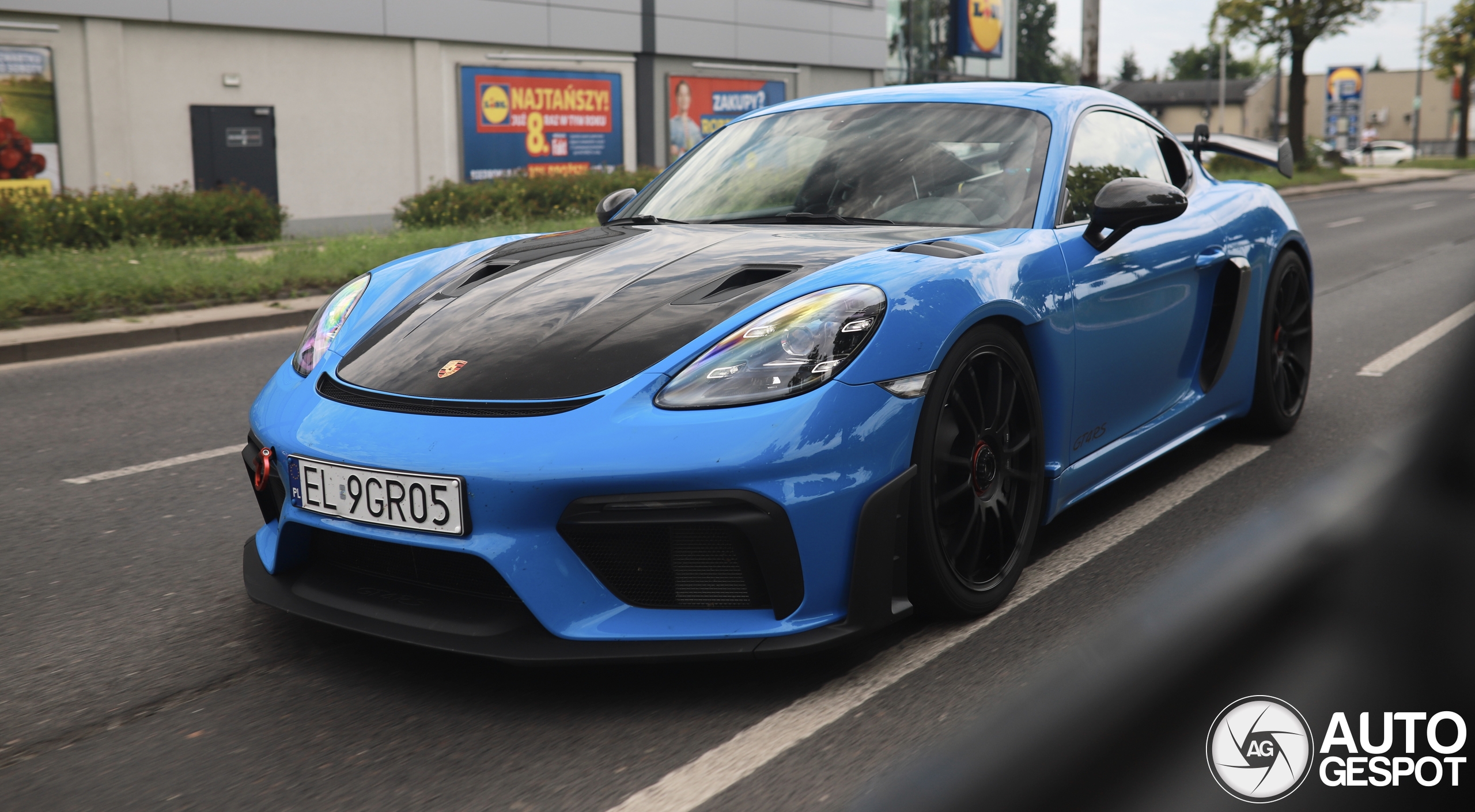 Porsche 718 Cayman GT4 RS Weissach Package