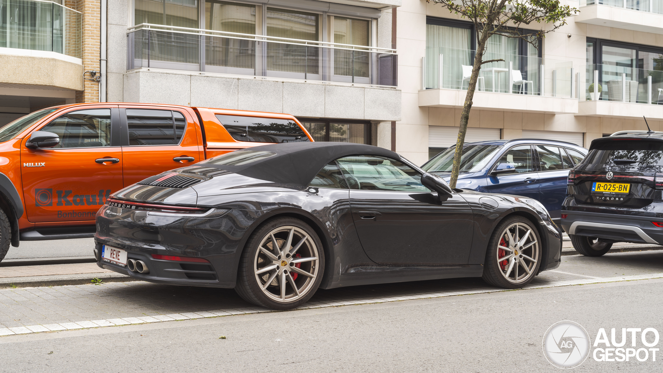 Porsche 992 Carrera 4S Cabriolet