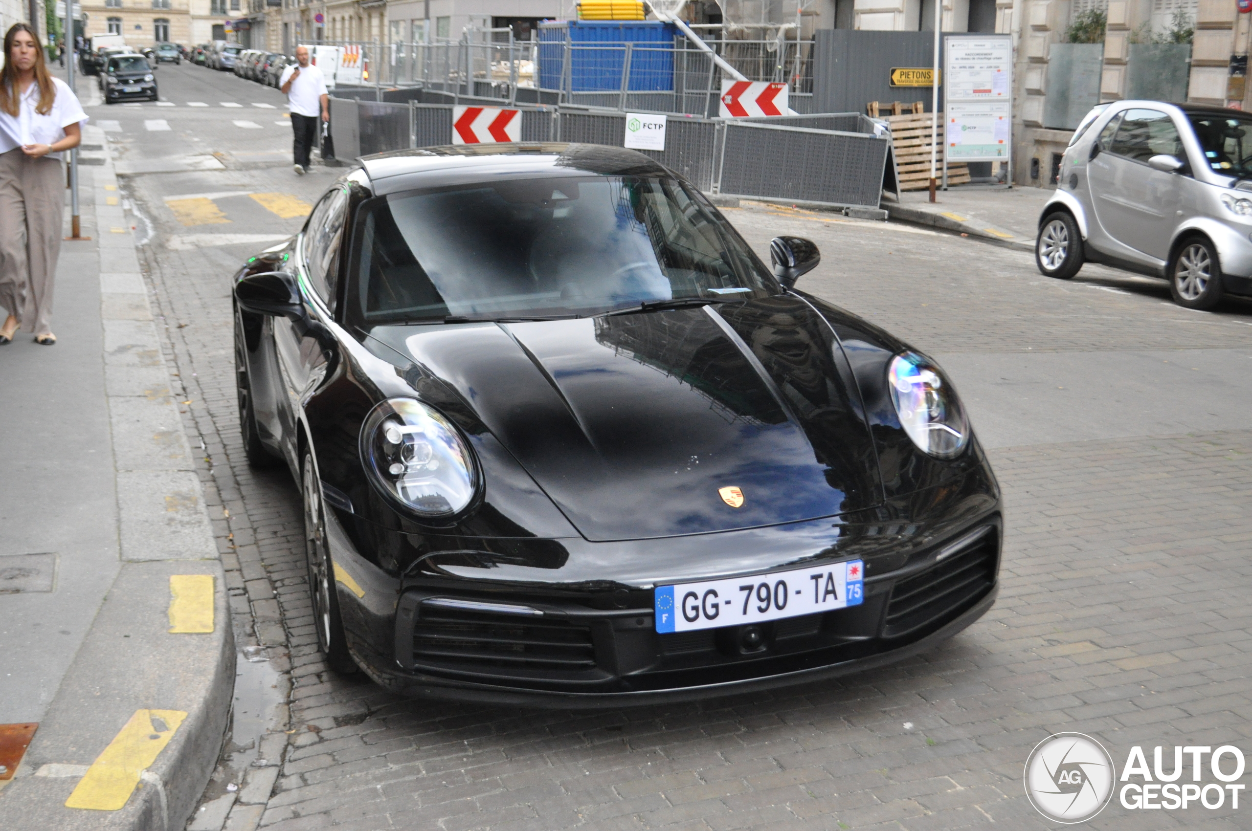 Porsche 992 Carrera 4S