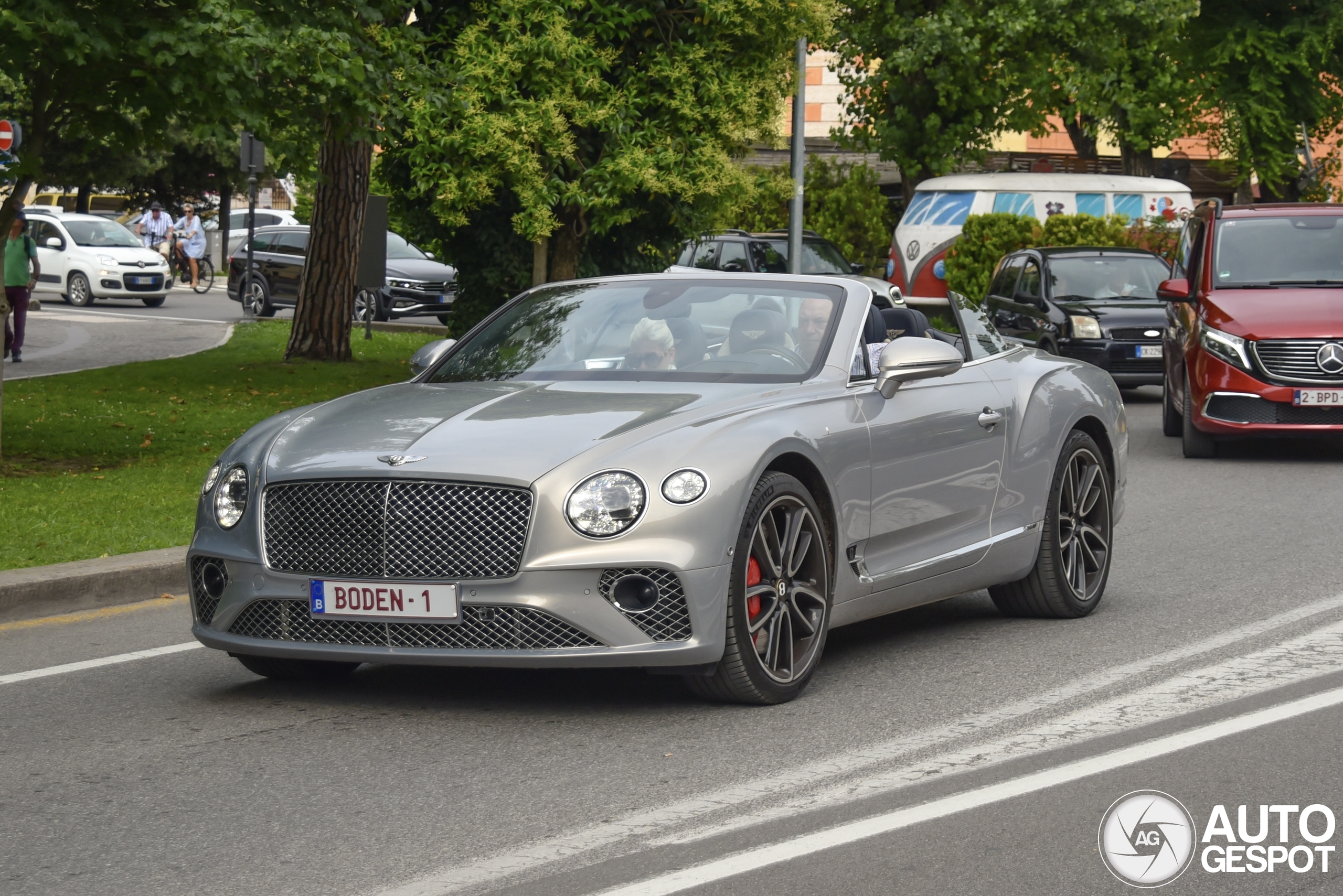 Bentley Continental GTC 2019