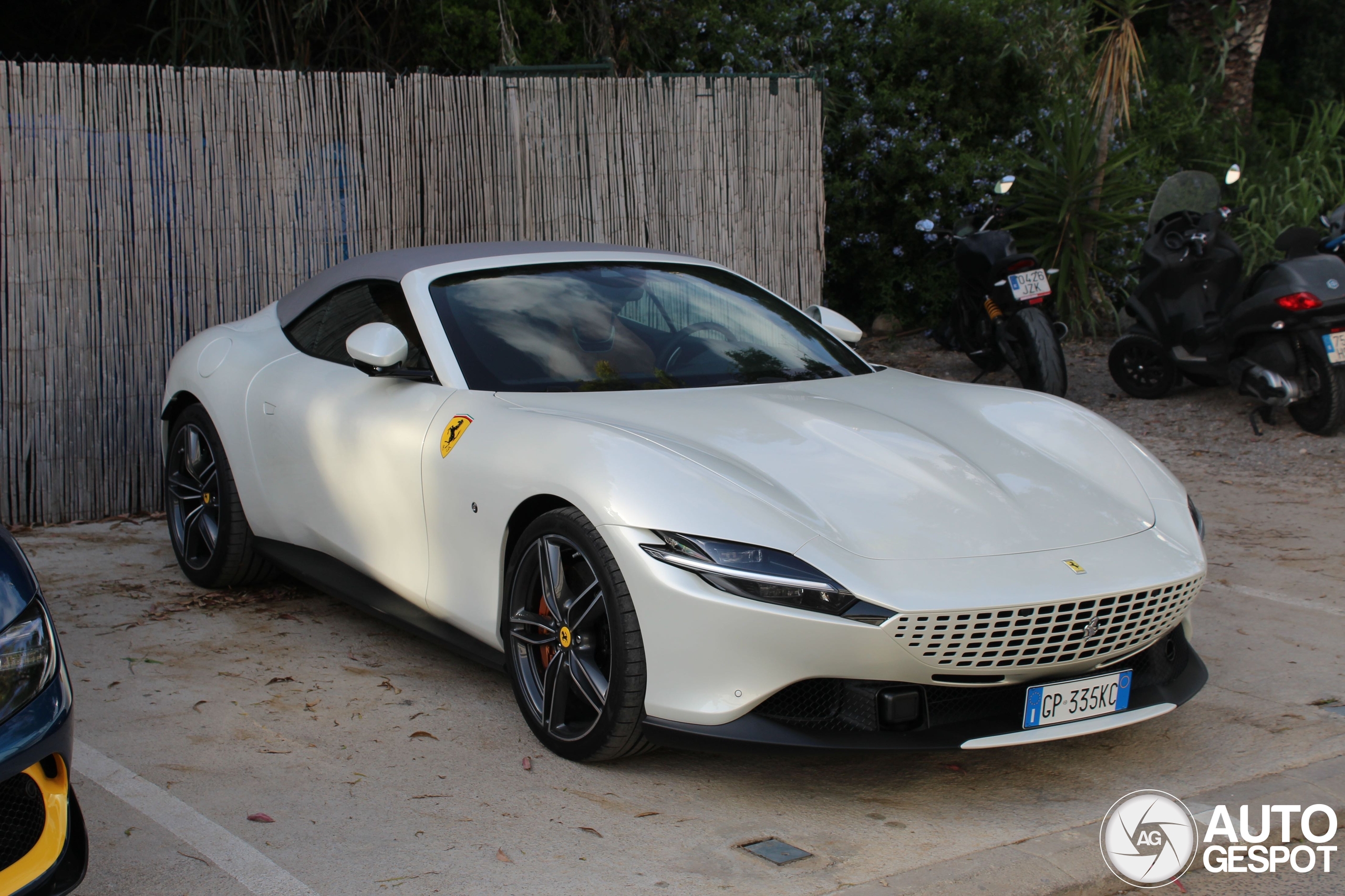 Ferrari Roma Spider