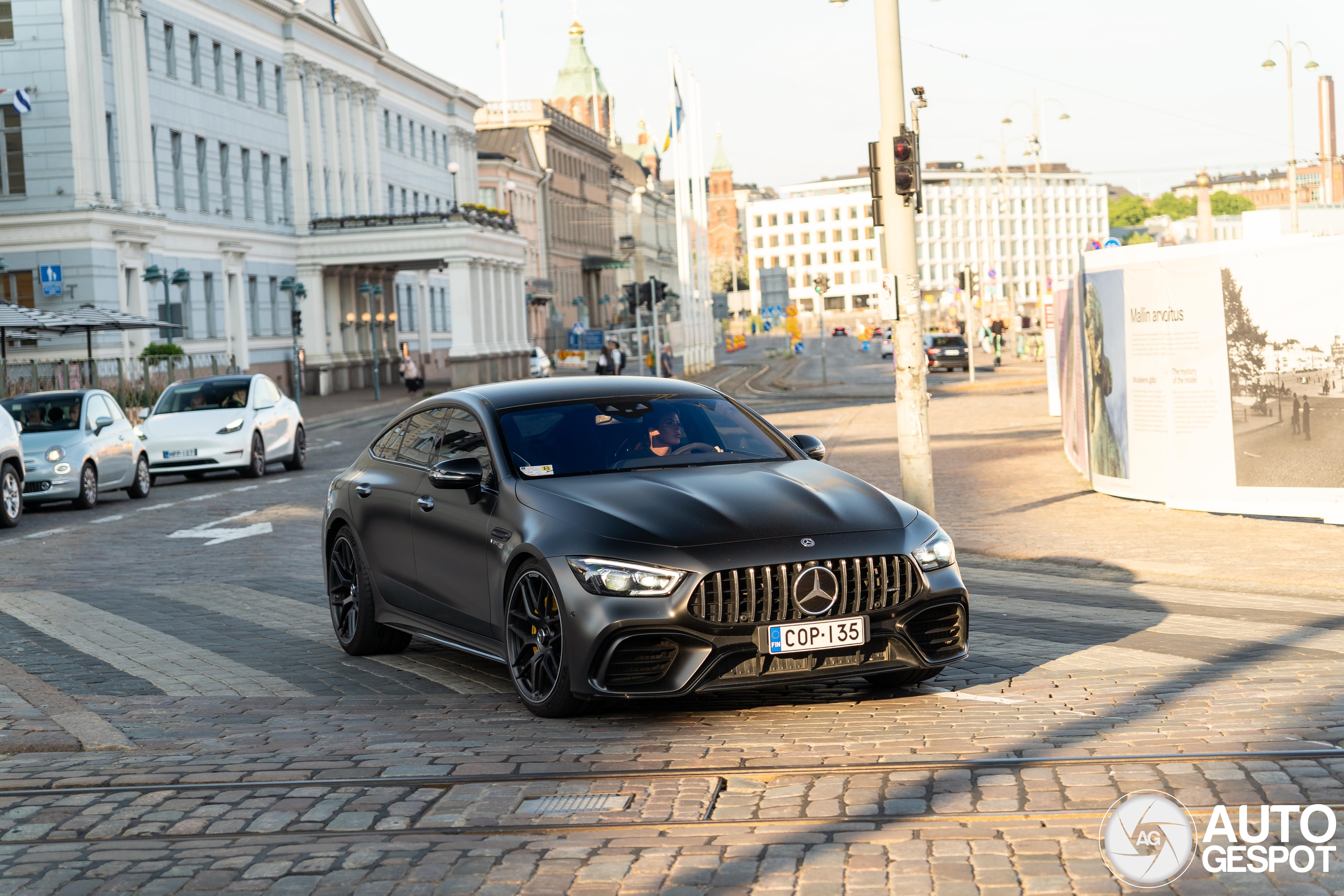 Mercedes-AMG GT 63 S X290