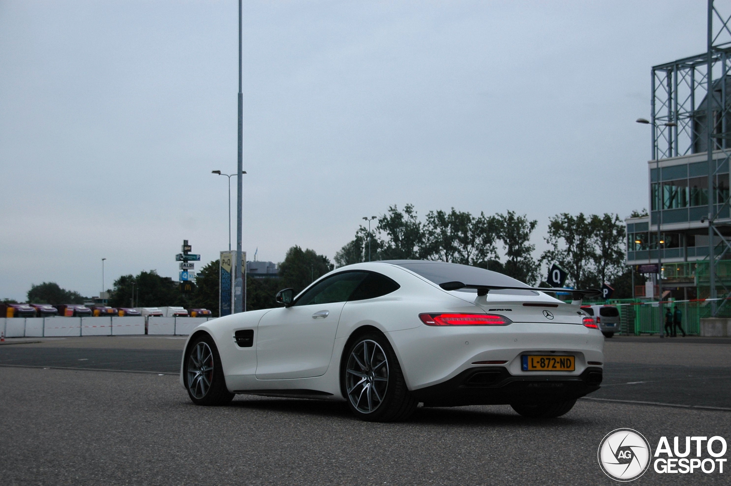 Mercedes-AMG GT S C190