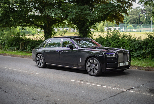 Rolls-Royce Phantom VIII EWB