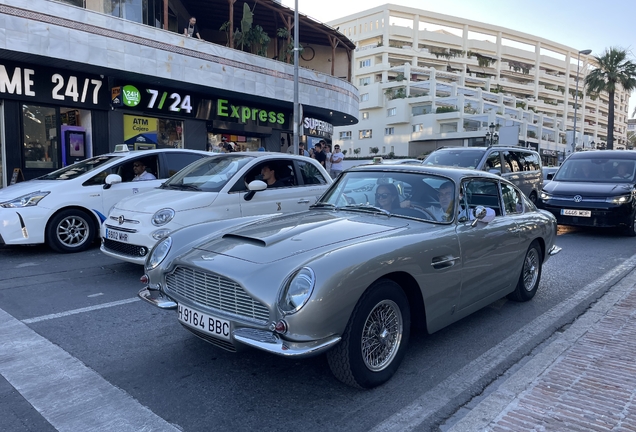 Aston Martin DB6 MKI