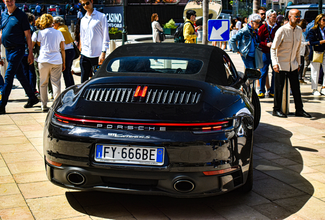 Porsche 992 Carrera 4S Cabriolet