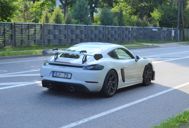 Porsche 718 Cayman GT4 RS