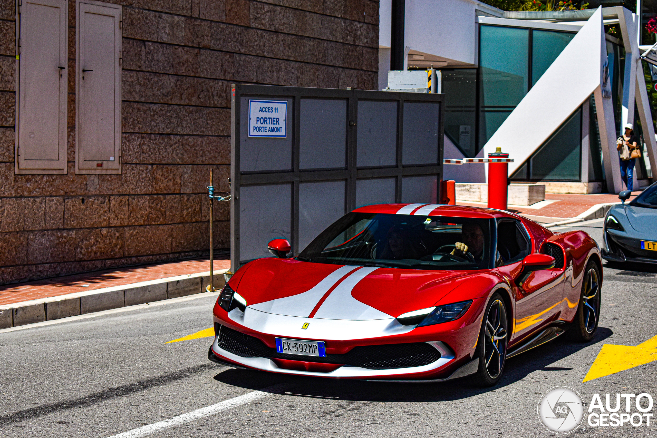 ferrari-296-gtb-assetto-