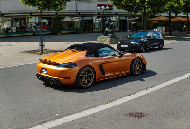 Porsche 718 Spyder RS Weissach Package