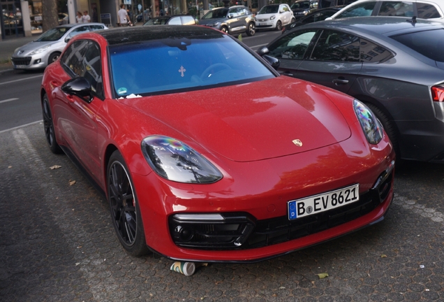 Porsche 971 Panamera GTS Sport Turismo