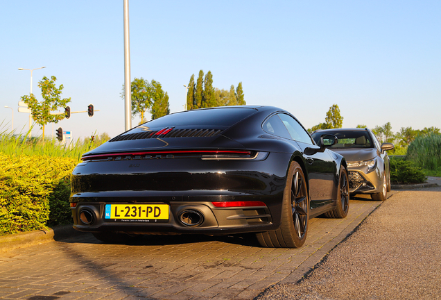 Porsche 992 Carrera S