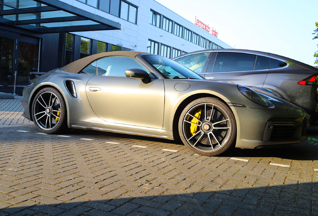 Porsche 992 Turbo S Cabriolet