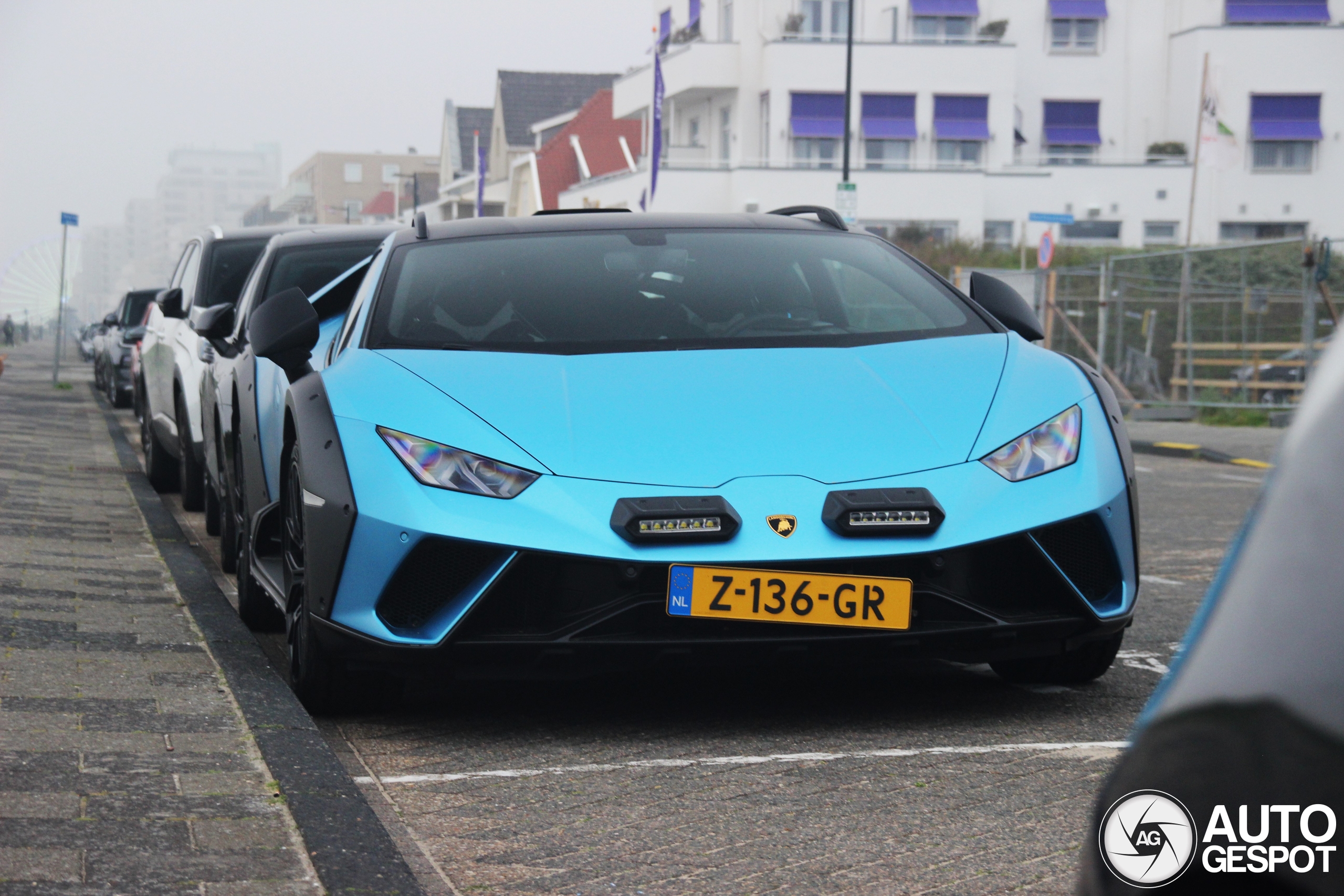 Lamborghini Huracán Sterrato met scheef kenteken