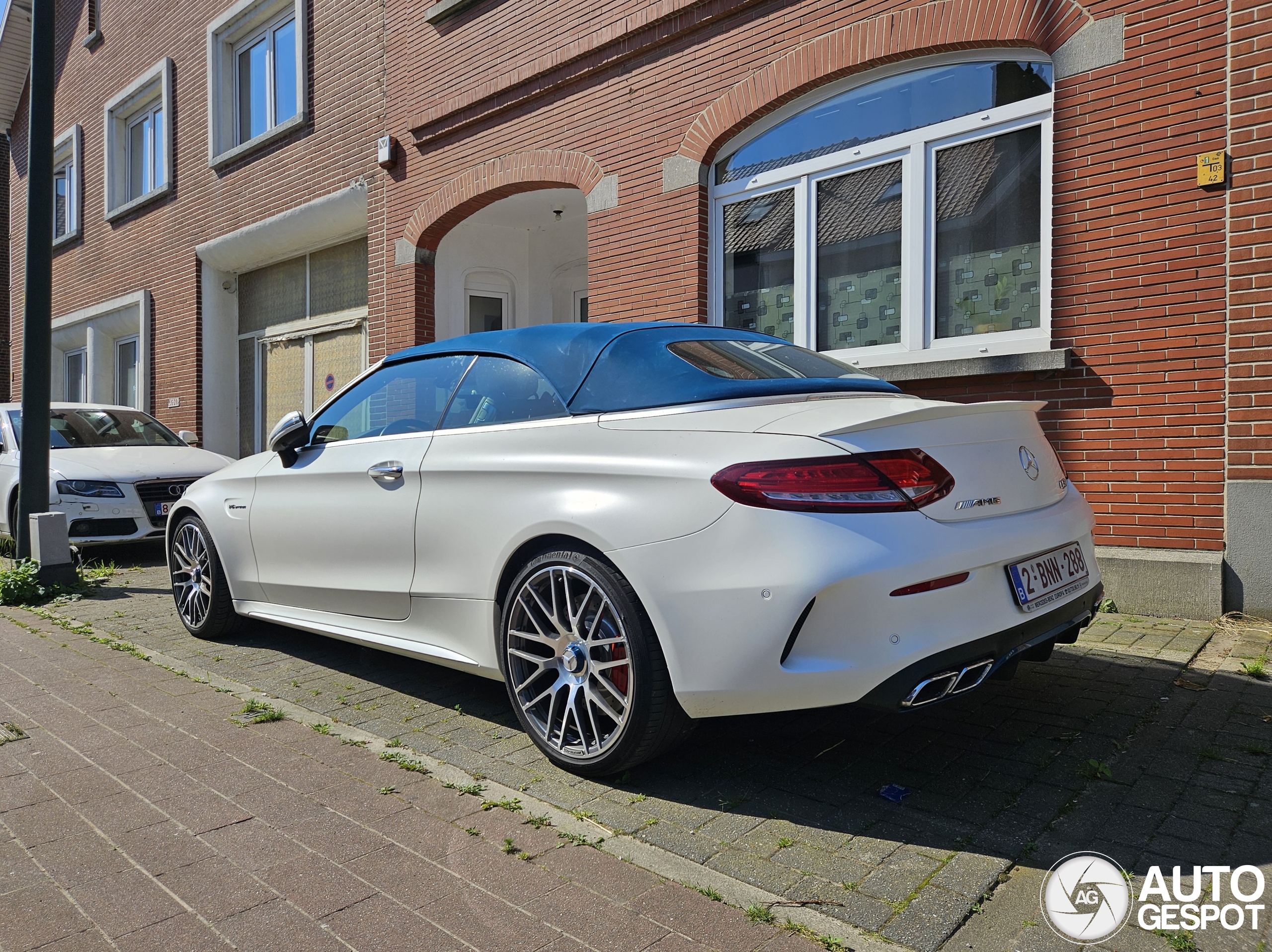 Mercedes-AMG C 63 S Convertible A205 Ocean Blue Edition