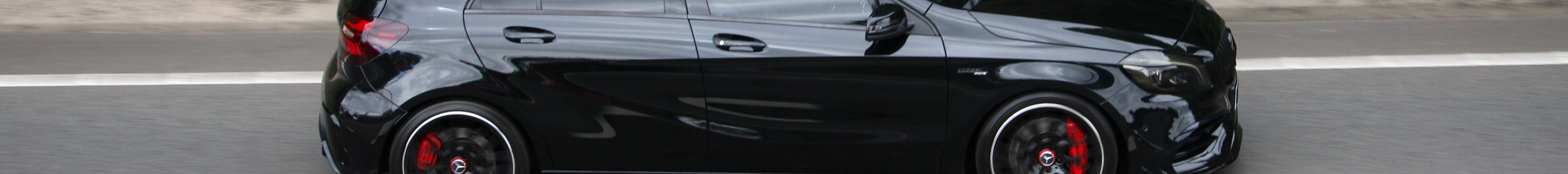 Mercedes-AMG A 45 W176 2015
