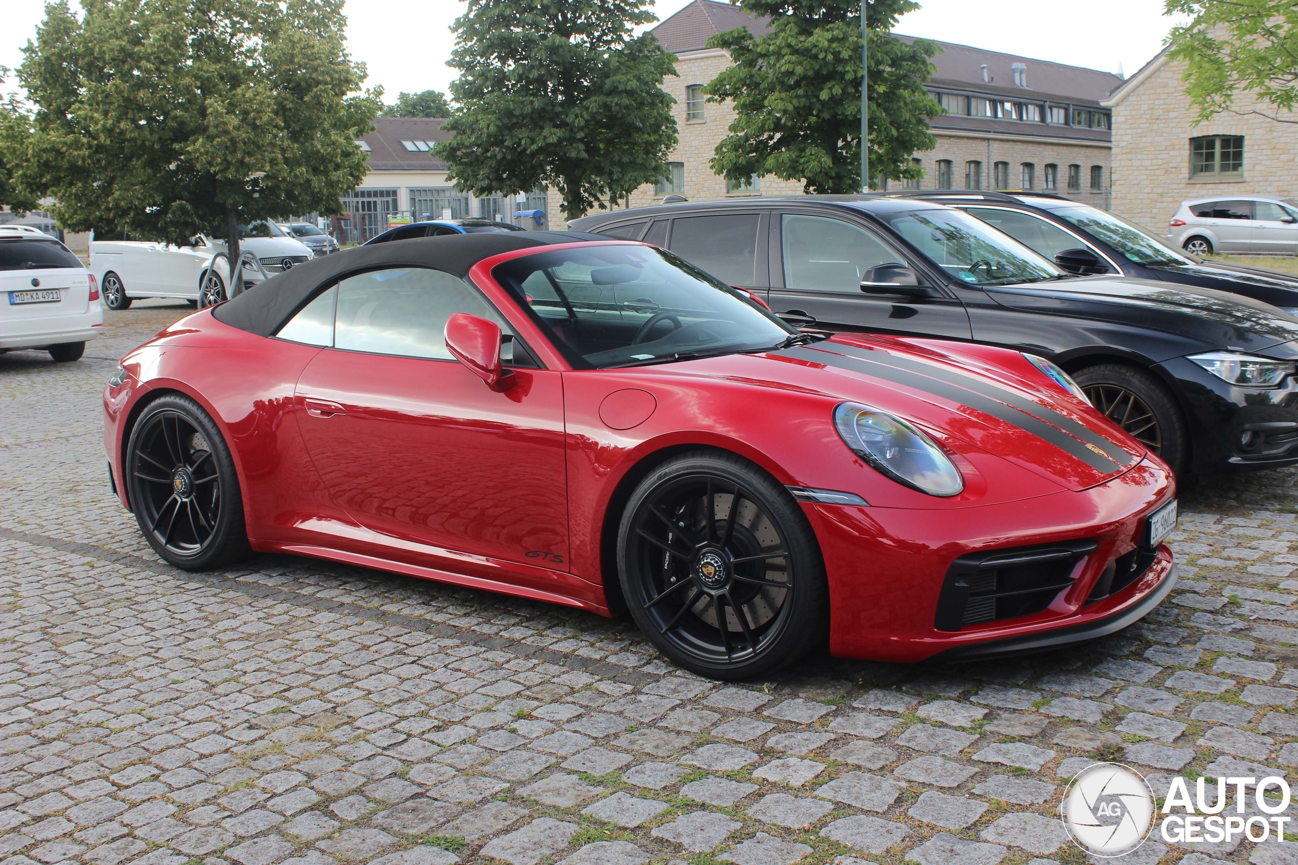 Porsche 992 Carrera 4 GTS Cabriolet