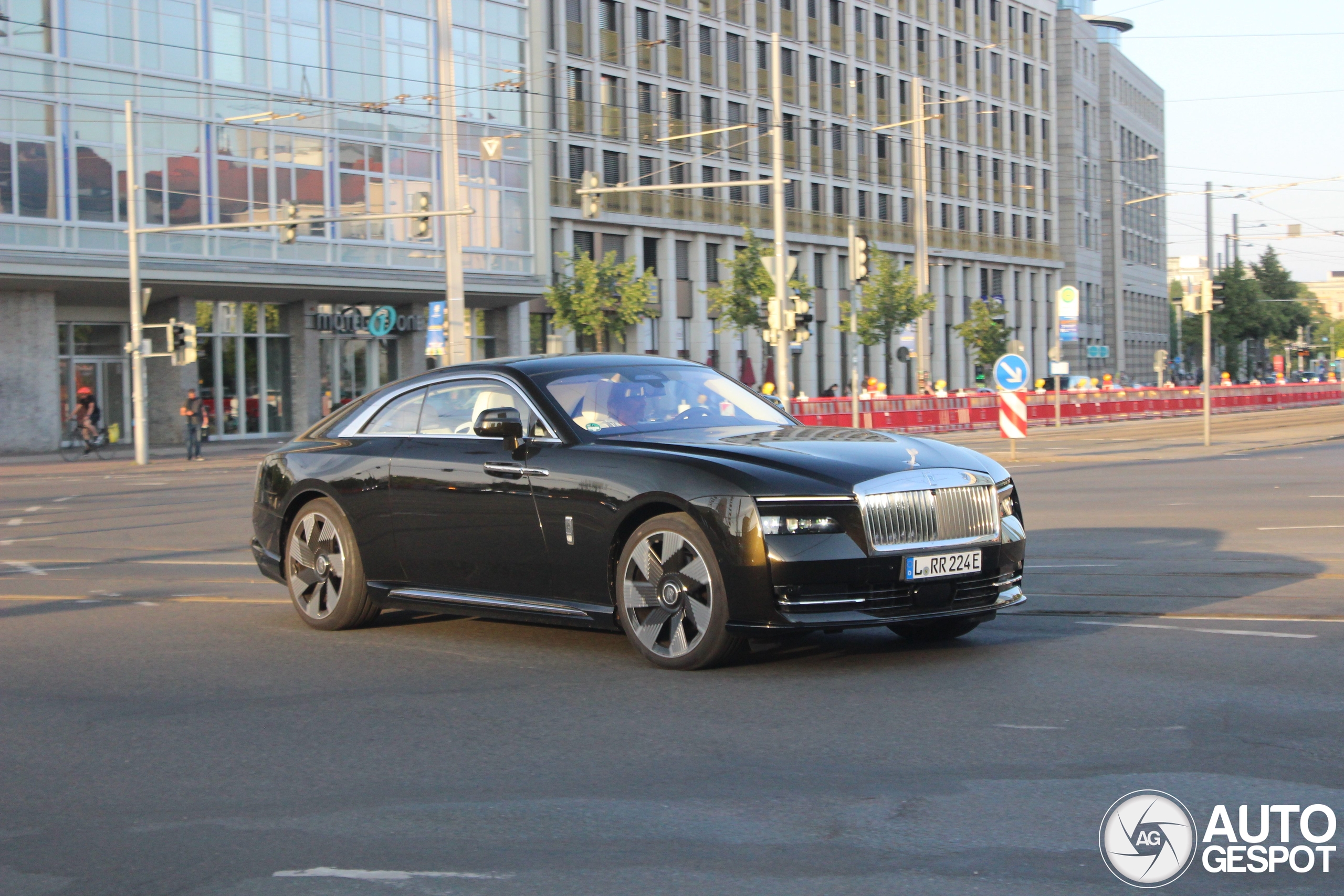 Rolls-Royce Spectre