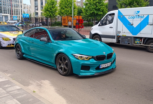 BMW M4 F82 Coupé Liberty Walk Widebody