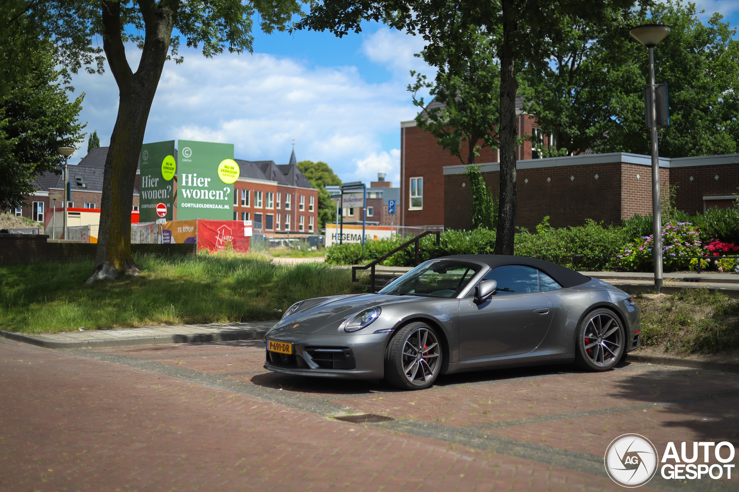 Porsche 992 Carrera 4S Cabriolet