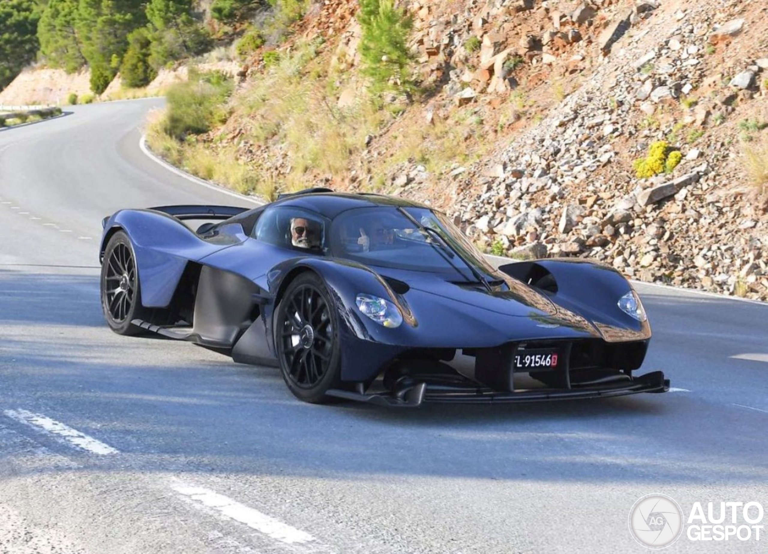 Met de Aston Martin Valkyrie wordt wel gereden