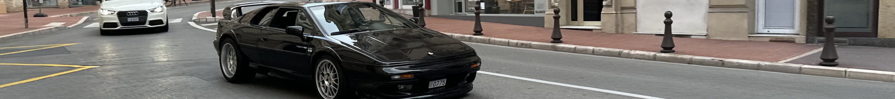 Lotus Esprit V8